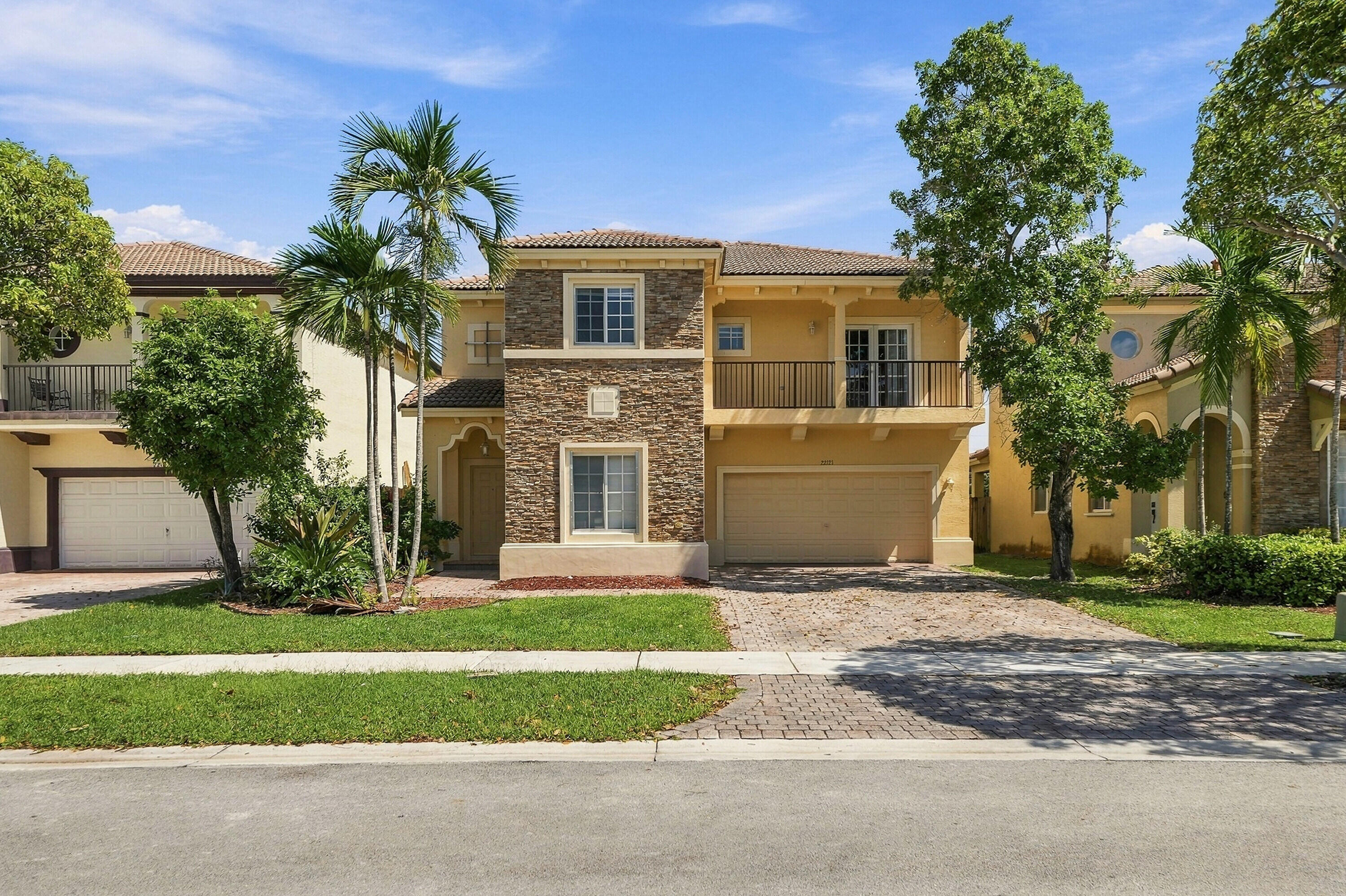 Listing  22121 SW 87th Place, Cutler Bay, FL 33190, Cutler Bay, FL 33190
