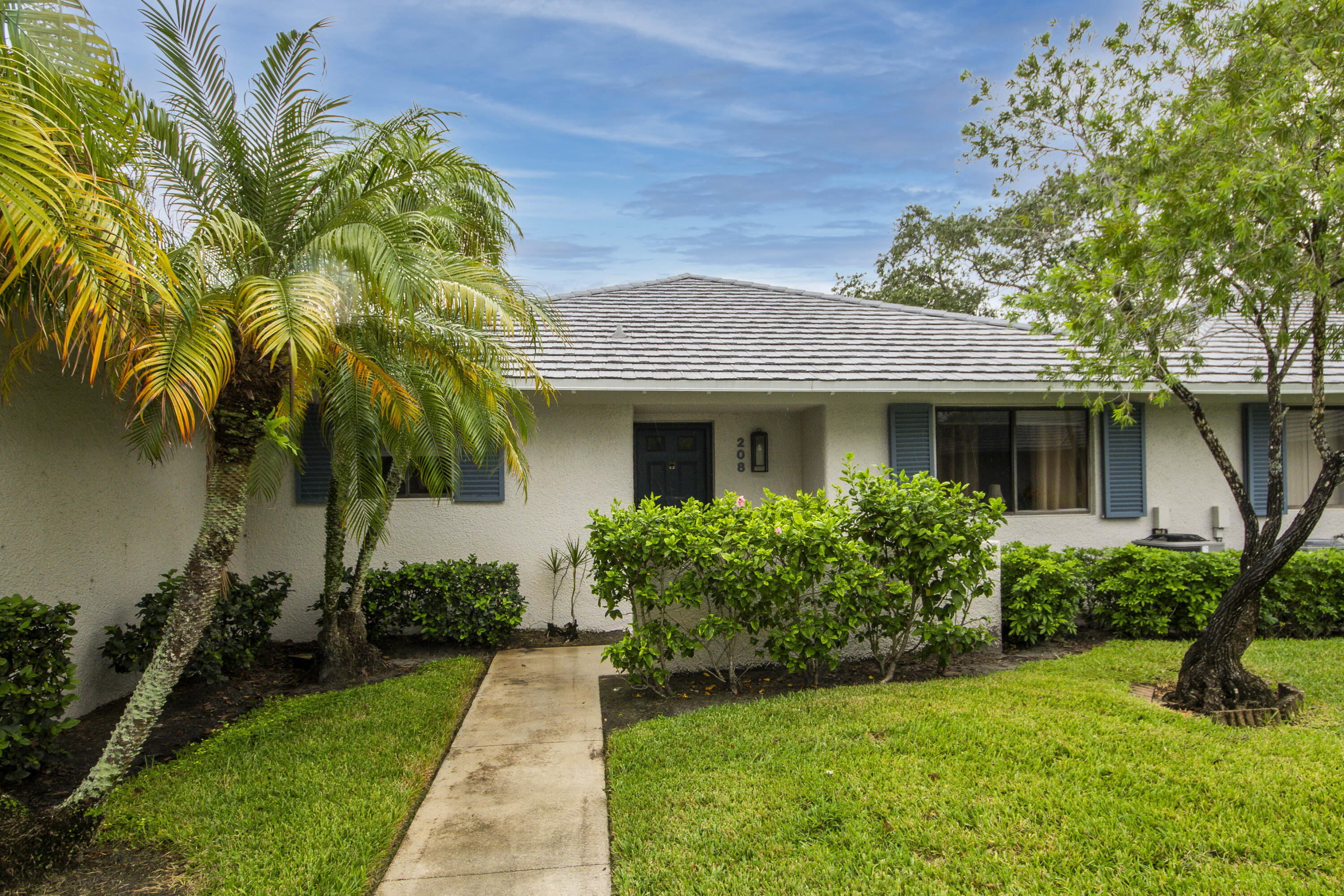 Listing  208 Club Drive, Palm Beach Gardens, FL 33418, Palm Beach Gardens, FL 33418