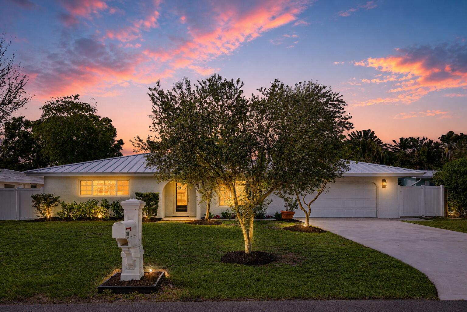 Listing  718 SW 27th Place, Boynton Beach, FL 33435, Boynton Beach, FL 33435