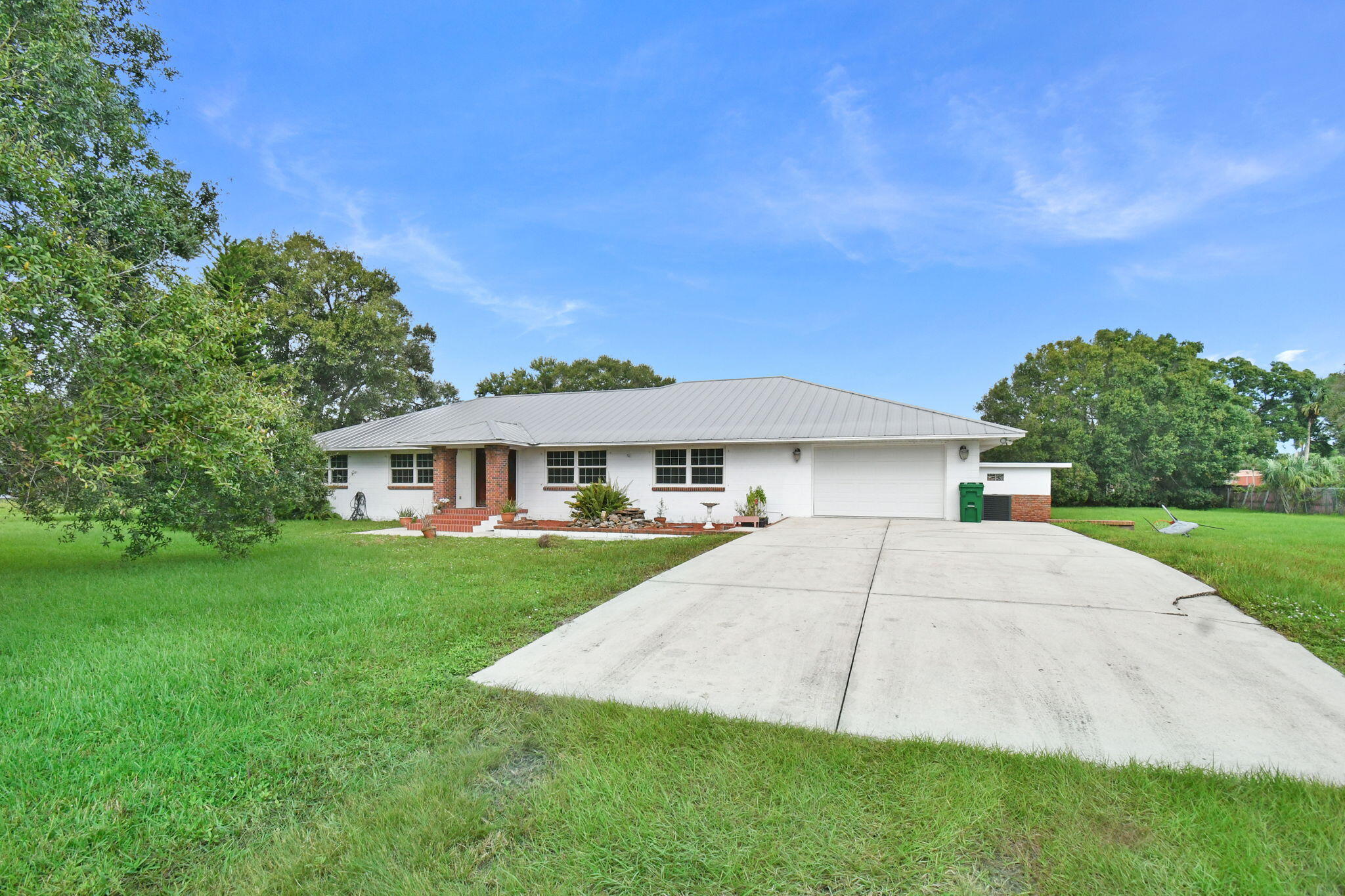 Listing  2050 W BOOTHE Drive, Fort Pierce, FL 34982, Fort Pierce, FL 34982