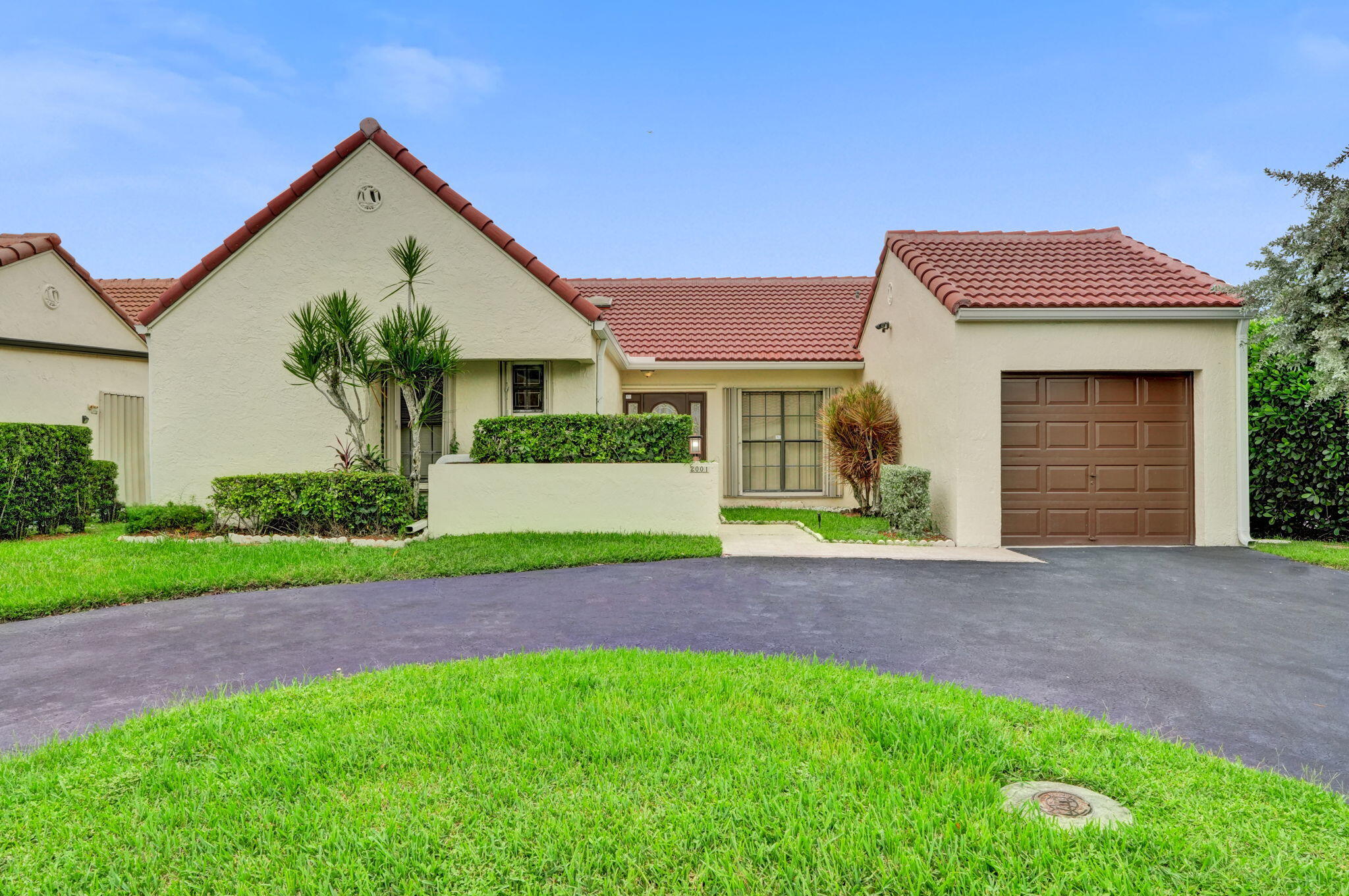 View details of listing 2001 Maplewood Drive, Coral Springs, FL 33071 Coral Springs with MLS# 