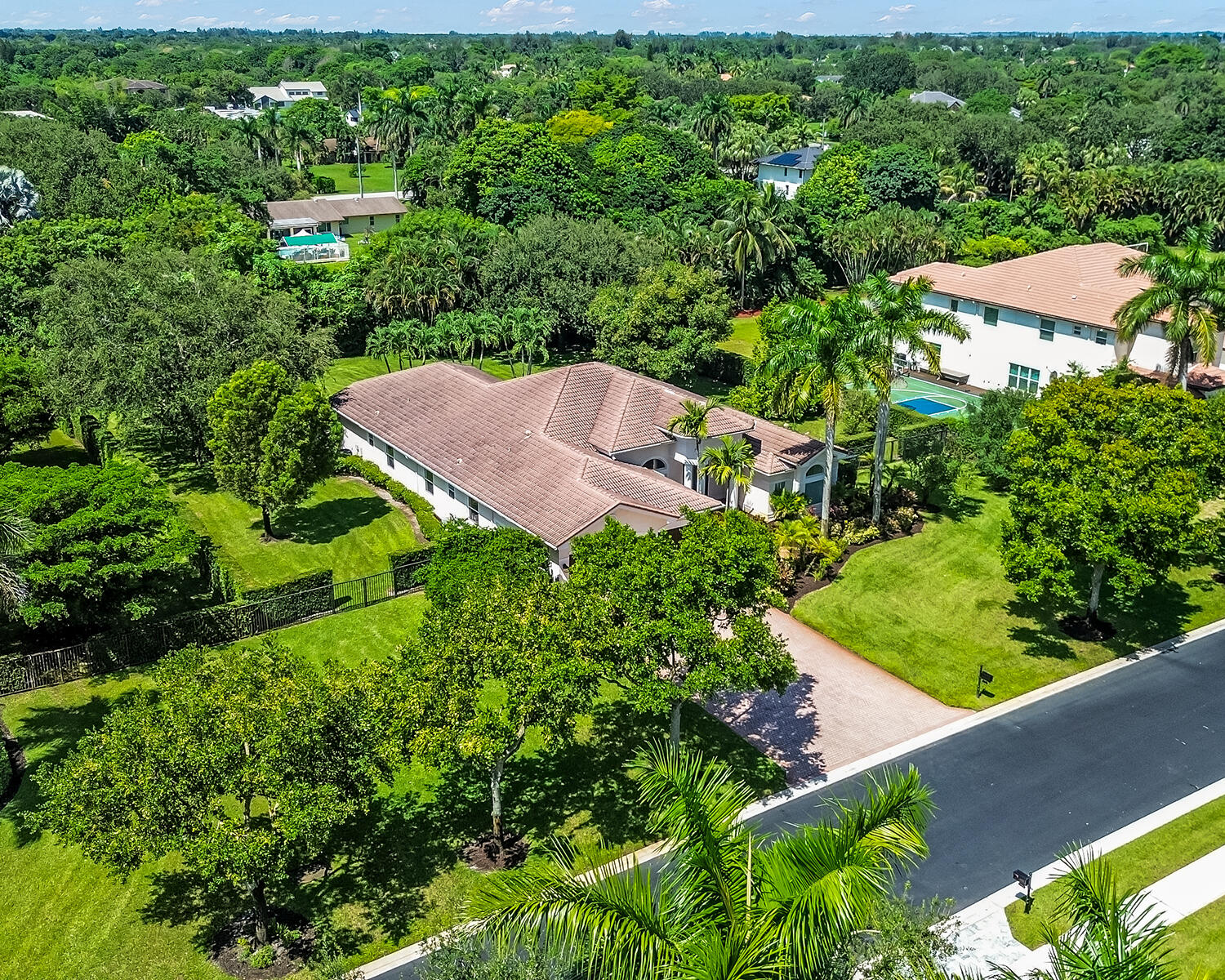 View details of listing 3599 Juniper Lane, Davie, FL 33330 Davie with MLS# 