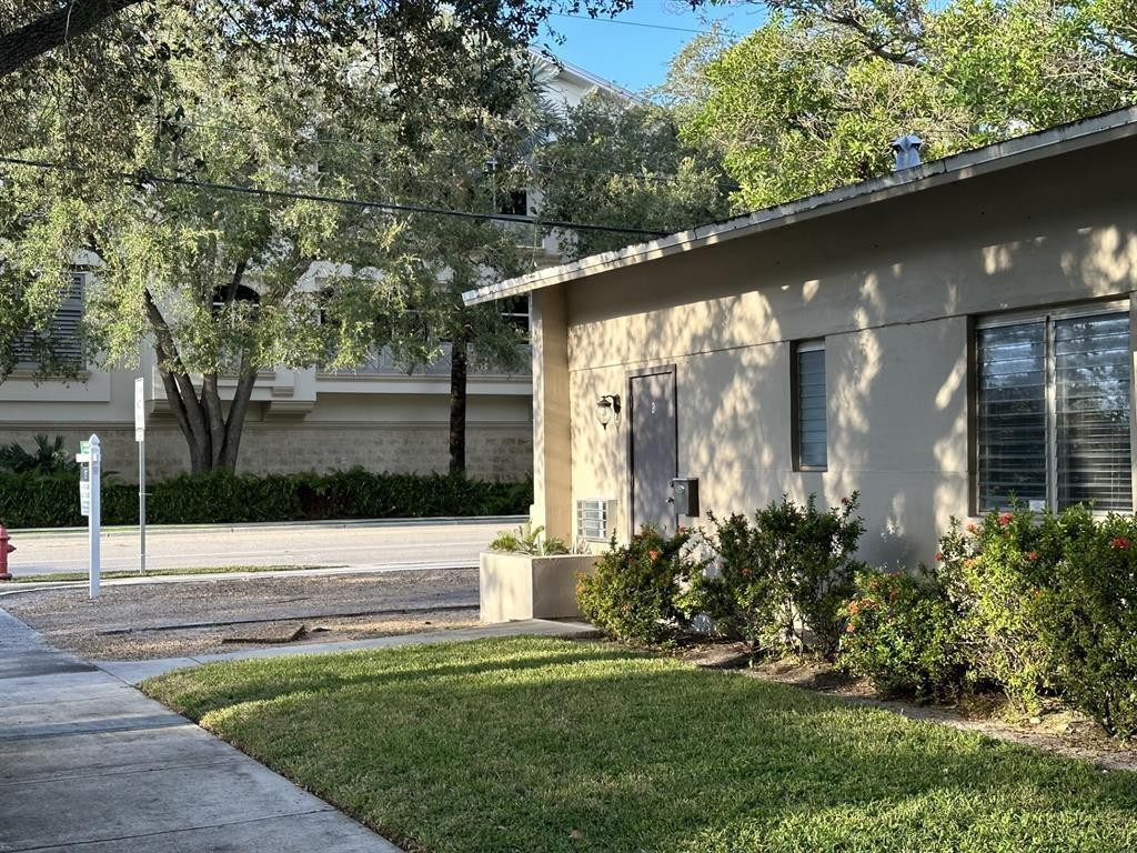 View details of listing 1300 E BROWARD Boulevard 8, Fort Lauderdale, FL 33301 Fort Lauderdale with MLS# 