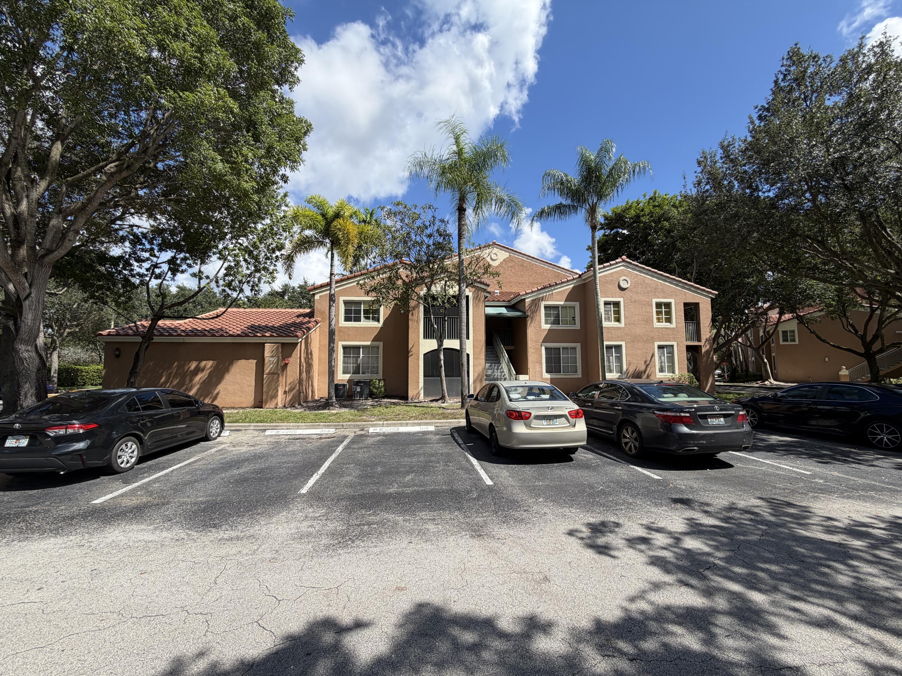 View details of listing 4852 N STATE ROAD 7 207, Coconut Creek, FL 33073 Coconut Creek with MLS#