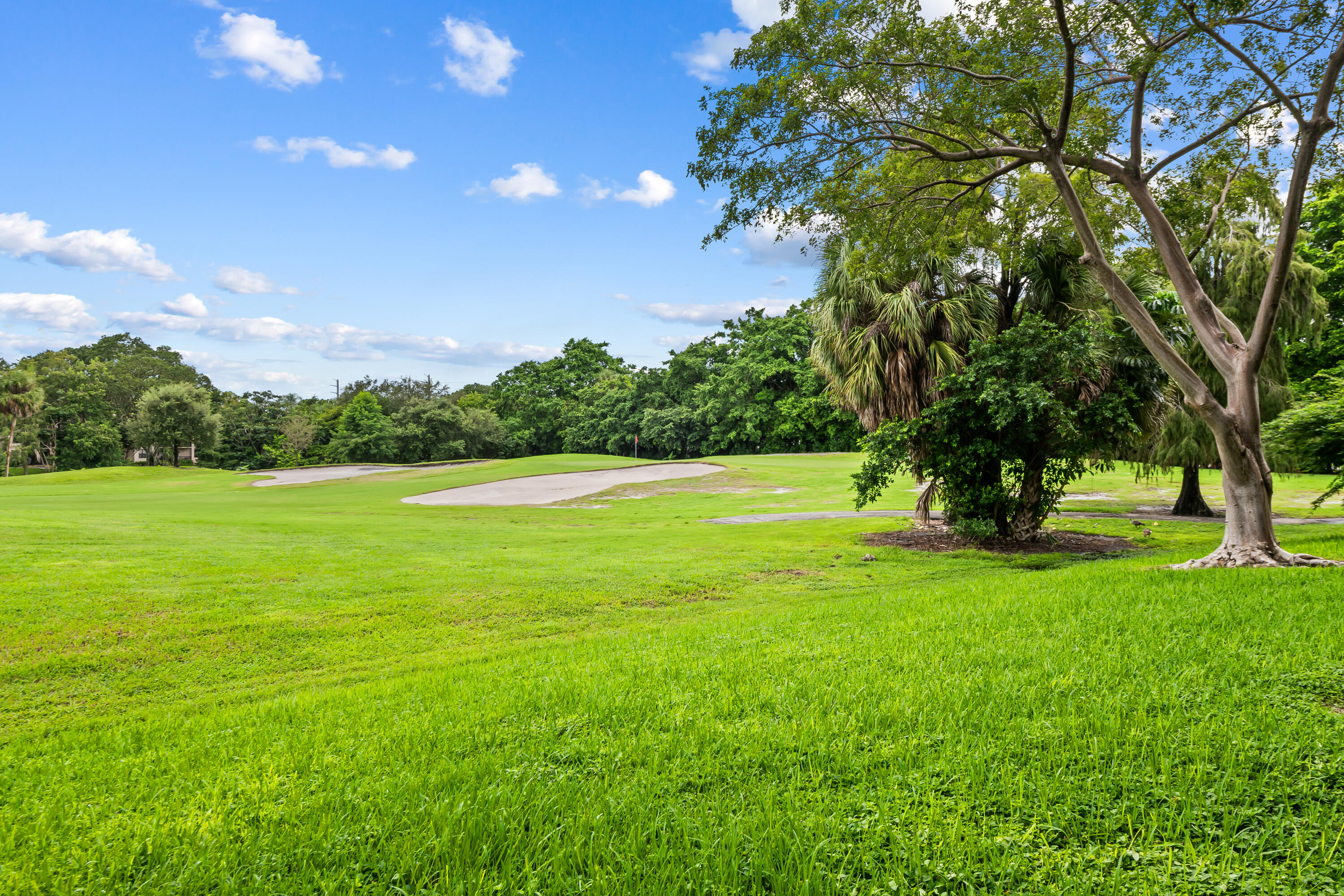 View details of listing 4000 CYPRESS GROVE Way 103, Pompano Beach, FL 33069 Pompano Beach with MLS# 