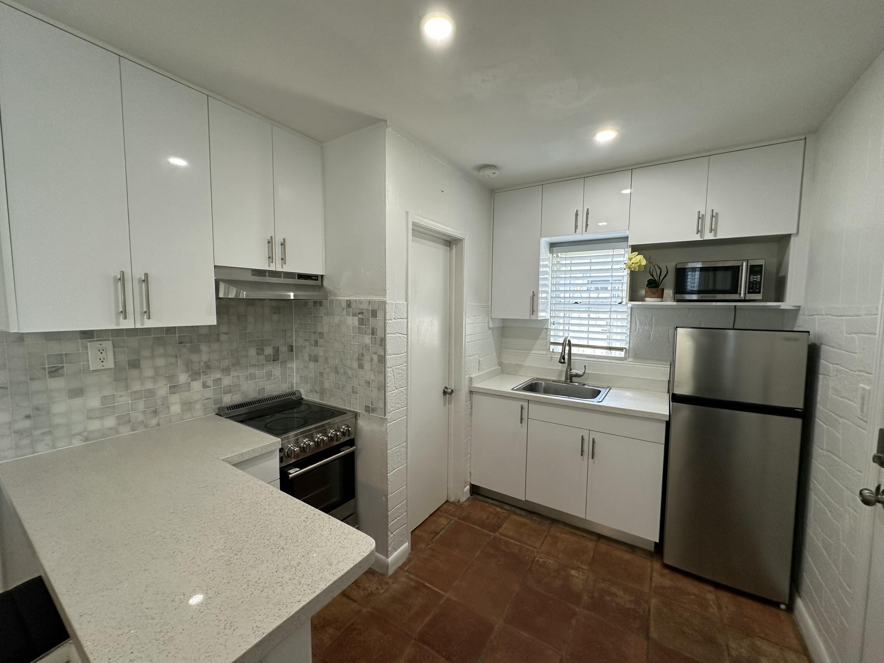 Listing  2703 NE 6TH Lane 2, Wilton Manors, FL 33334, Wilton Manors, FL 33334