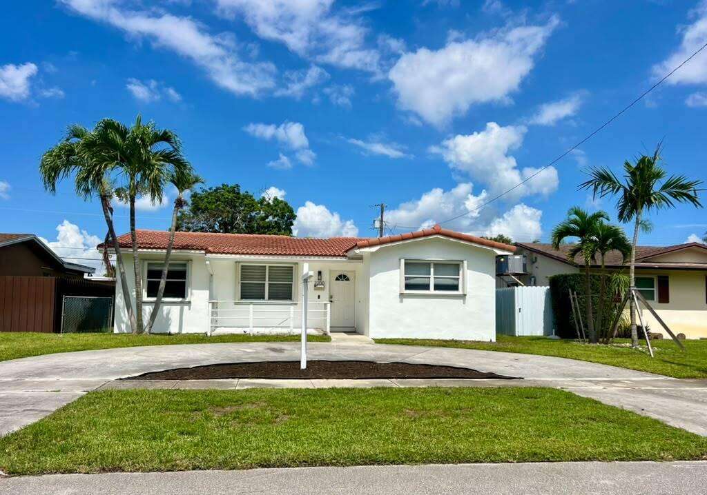 Listing  2200 N 47th Avenue, Hollywood, FL 33021, Hollywood, FL 33021