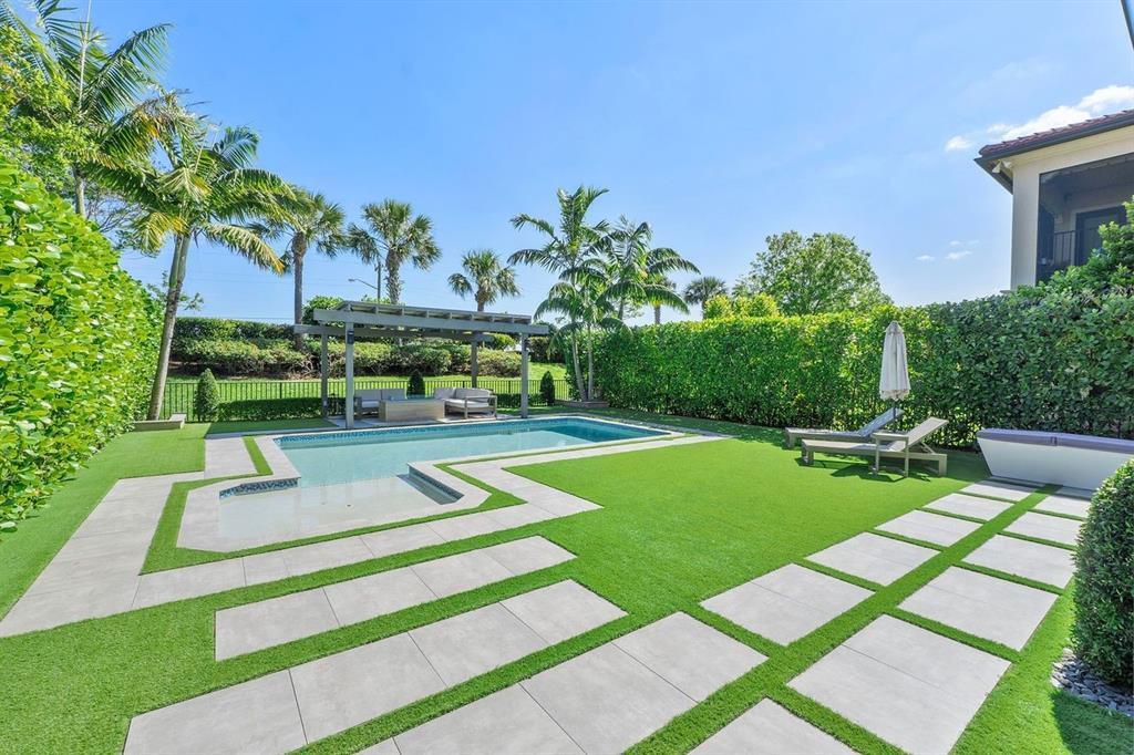 View details of listing 11133 MERIDIAN Drive N, Parkland, FL 33076 Parkland with MLS#
