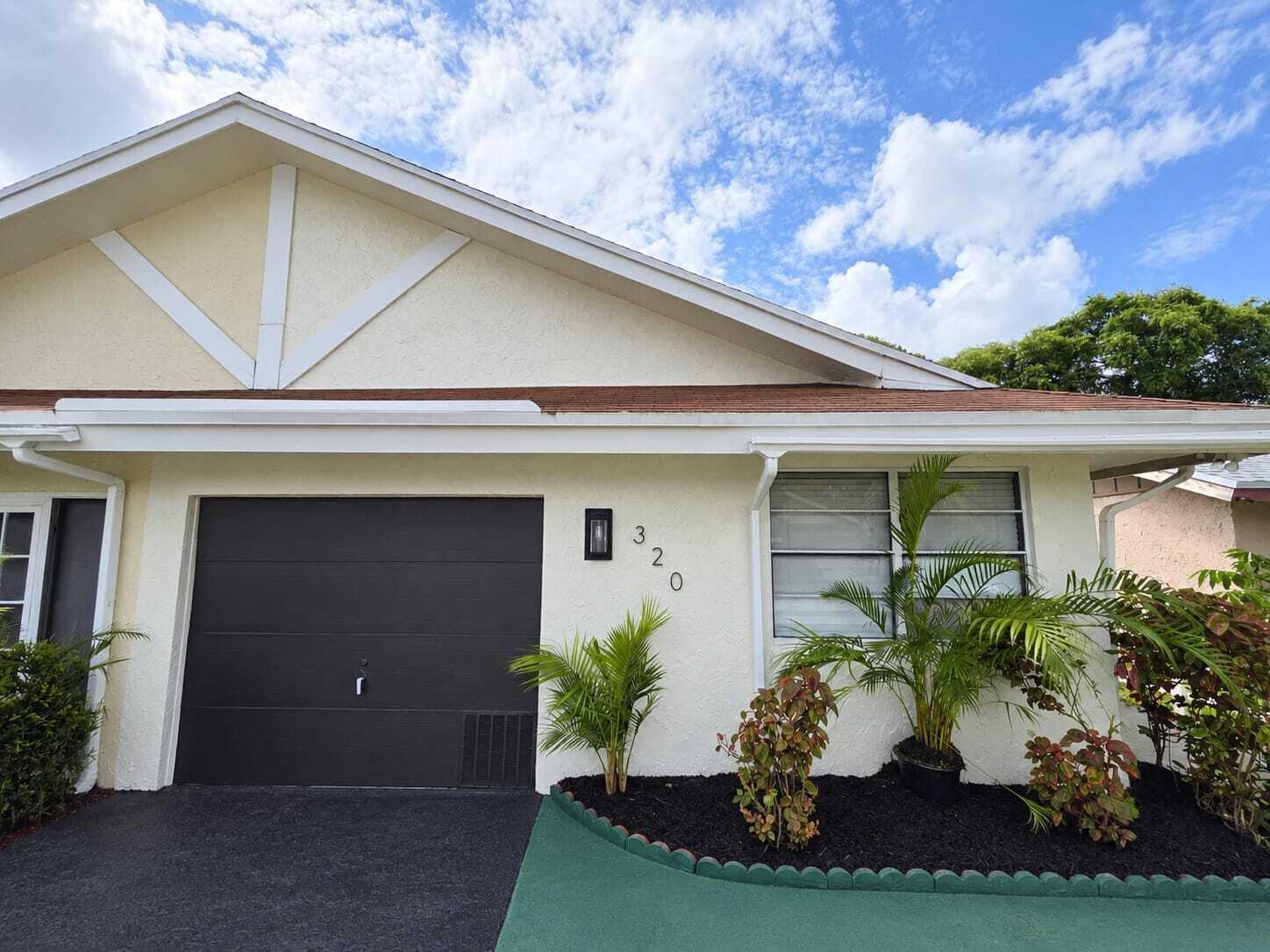 View details of listing 1320 SW 75TH Avenue, North Lauderdale, FL 33068 North Lauderdale with MLS#