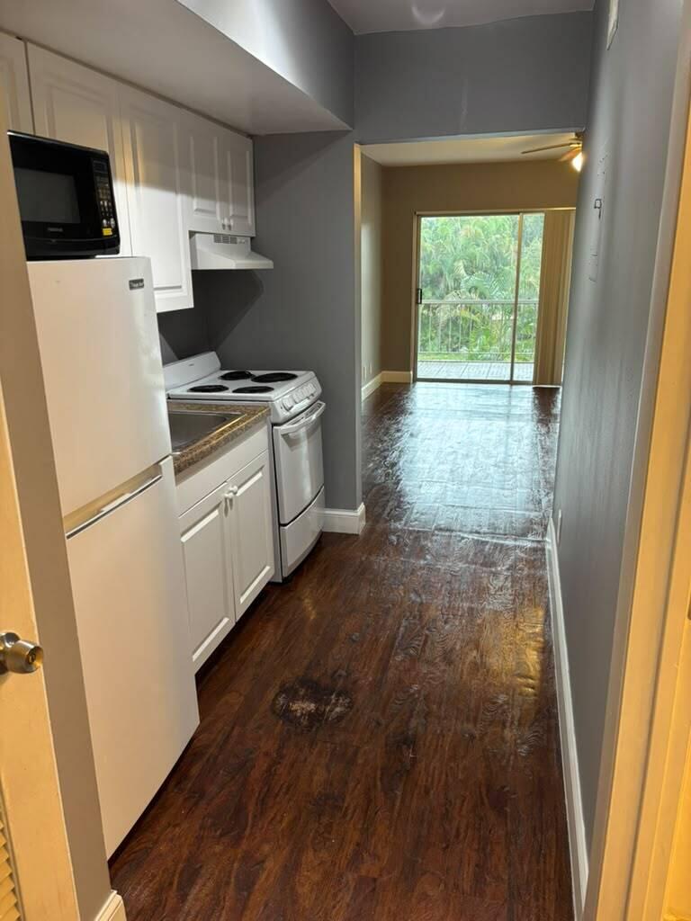 View details of listing 636 NW 13th Street 22, Boca Raton, FL 33486 Boca Raton with MLS# 
