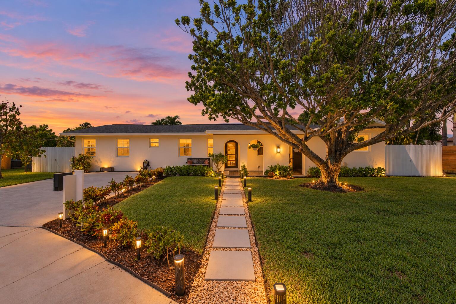 Listing  1409 Richard Lane, Lake Worth Beach, FL 33460, Lake Worth Beach, FL 33460