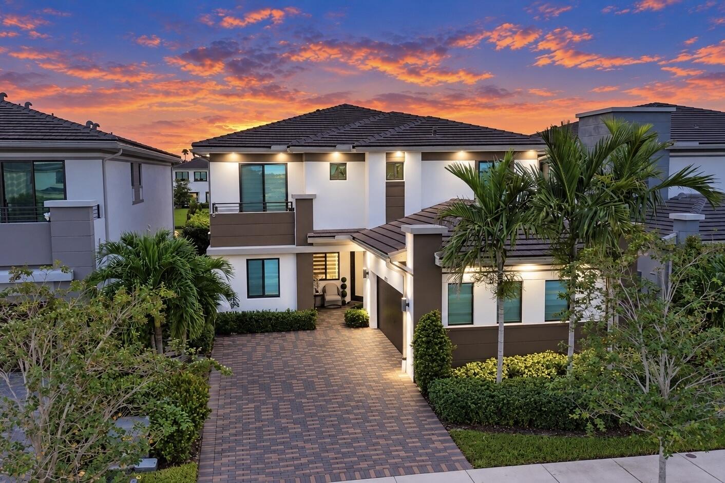 View details of listing 10733 AQUA Court, Parkland, FL 33076 Parkland with MLS#