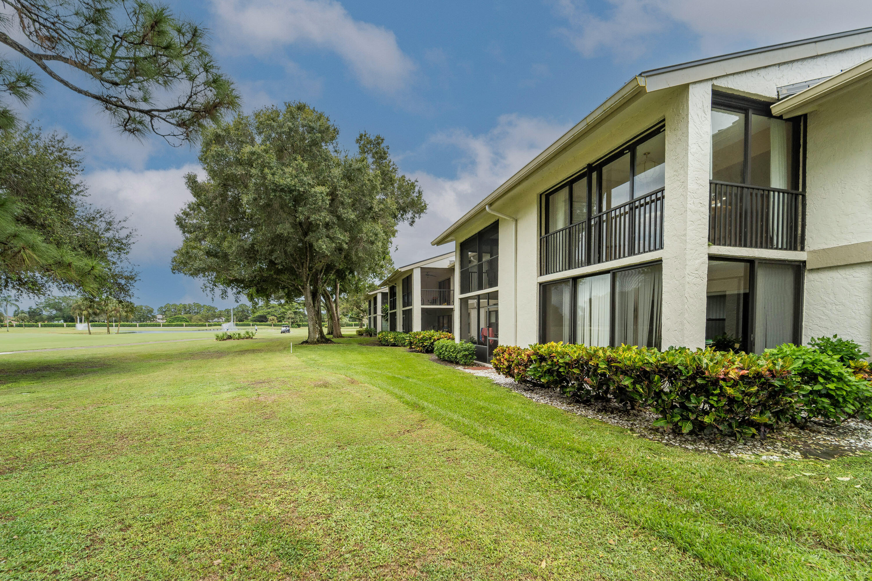 View details of listing 12910 Briarlake Drive, West Palm Beach, FL 33418 West Palm Beach with MLS# 