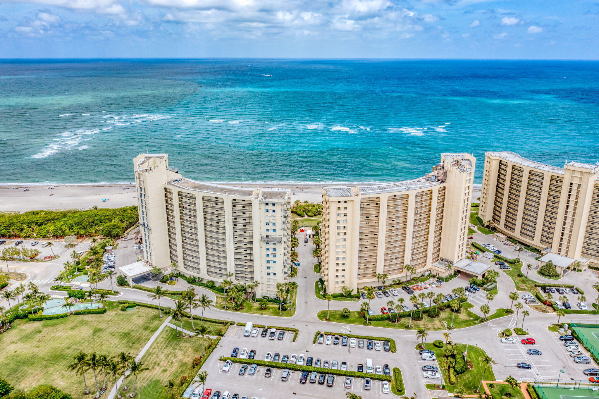 View details of listing 400 OCEAN TRAIL Way 209, Jupiter, FL 33477 Jupiter with MLS# 