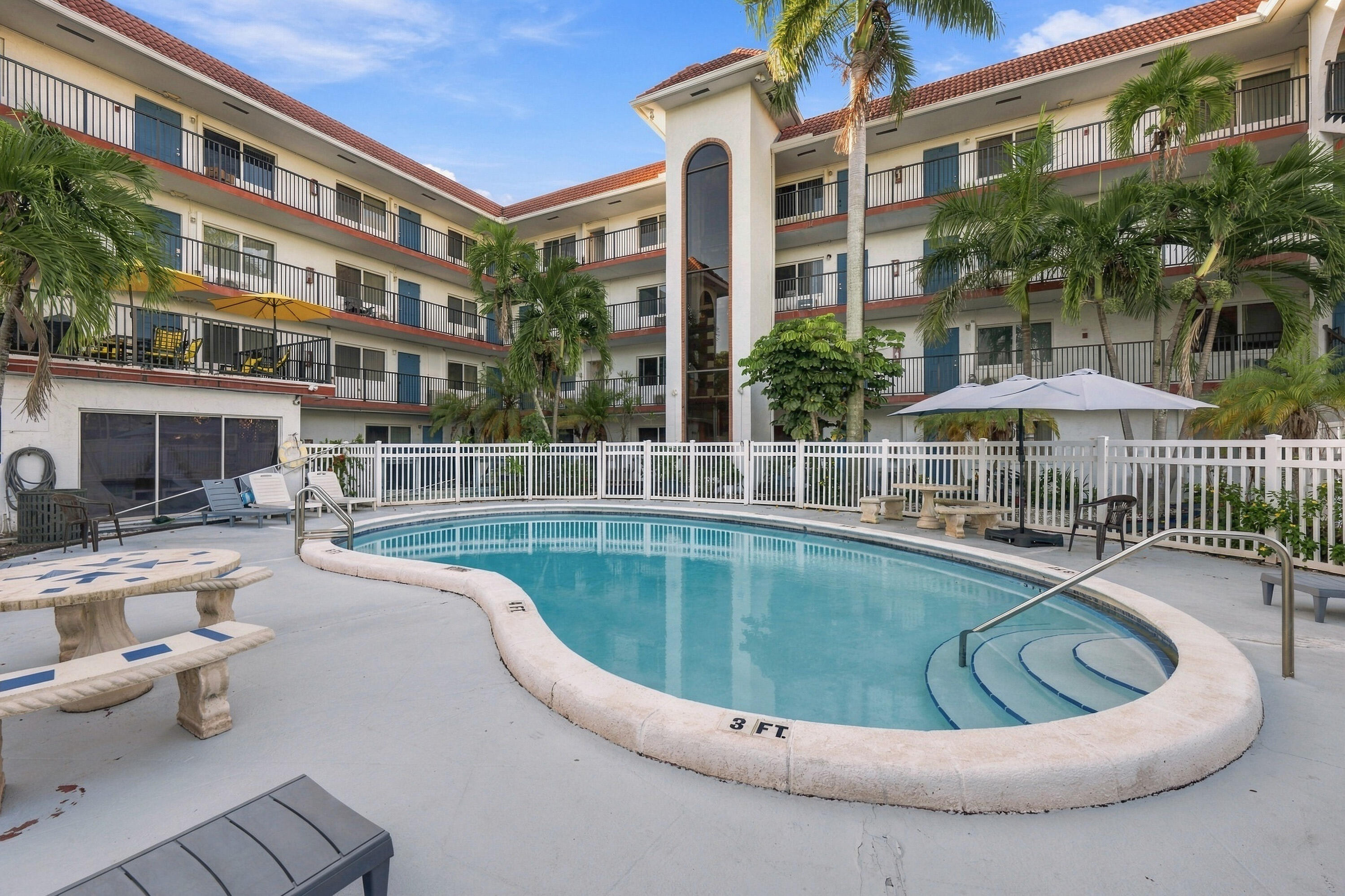 View details of listing 1300 SE 1ST Street 34, Fort Lauderdale, FL 33301 Fort Lauderdale with MLS# 