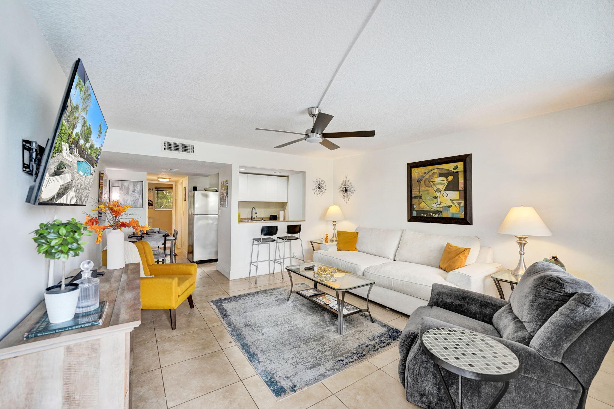 View details of listing 1901 N Andrews Avenue Apt 214, Wilton Manors, FL 33311 Wilton Manors with MLS# 