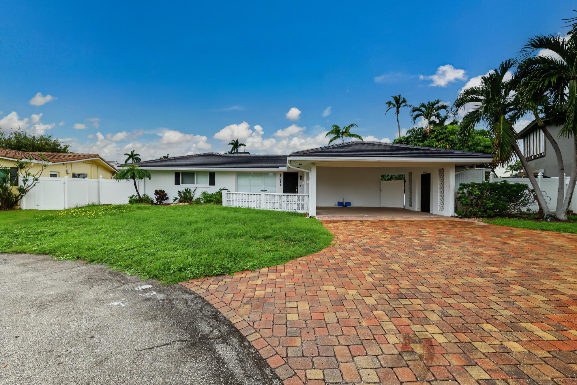 View details of listing 1311 SE 4TH Avenue, Pompano Beach, FL 33060 Pompano Beach with MLS# 