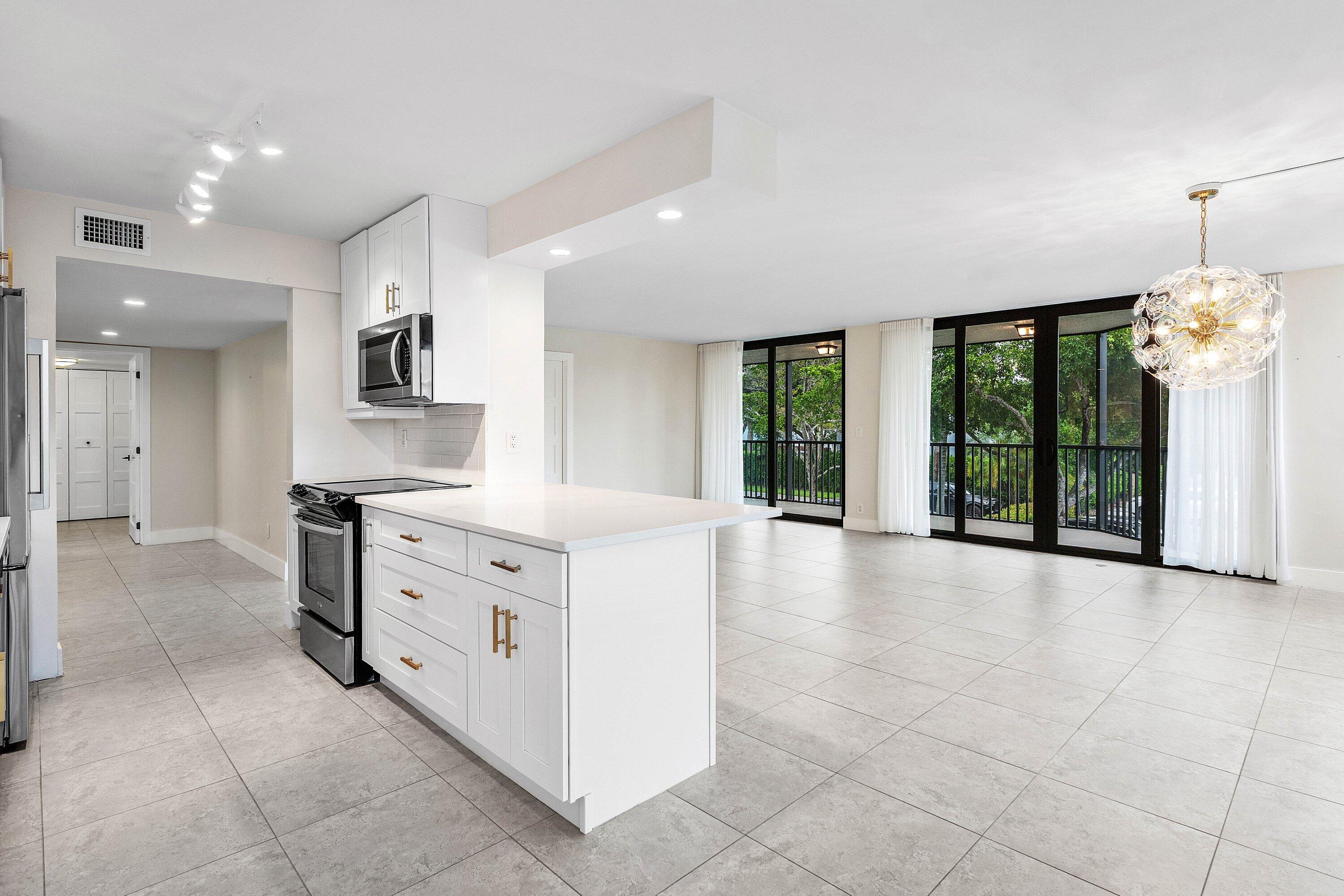 Listing  800 JEFFERY Street 201, Boca Raton, FL 33487, Boca Raton, FL 33487