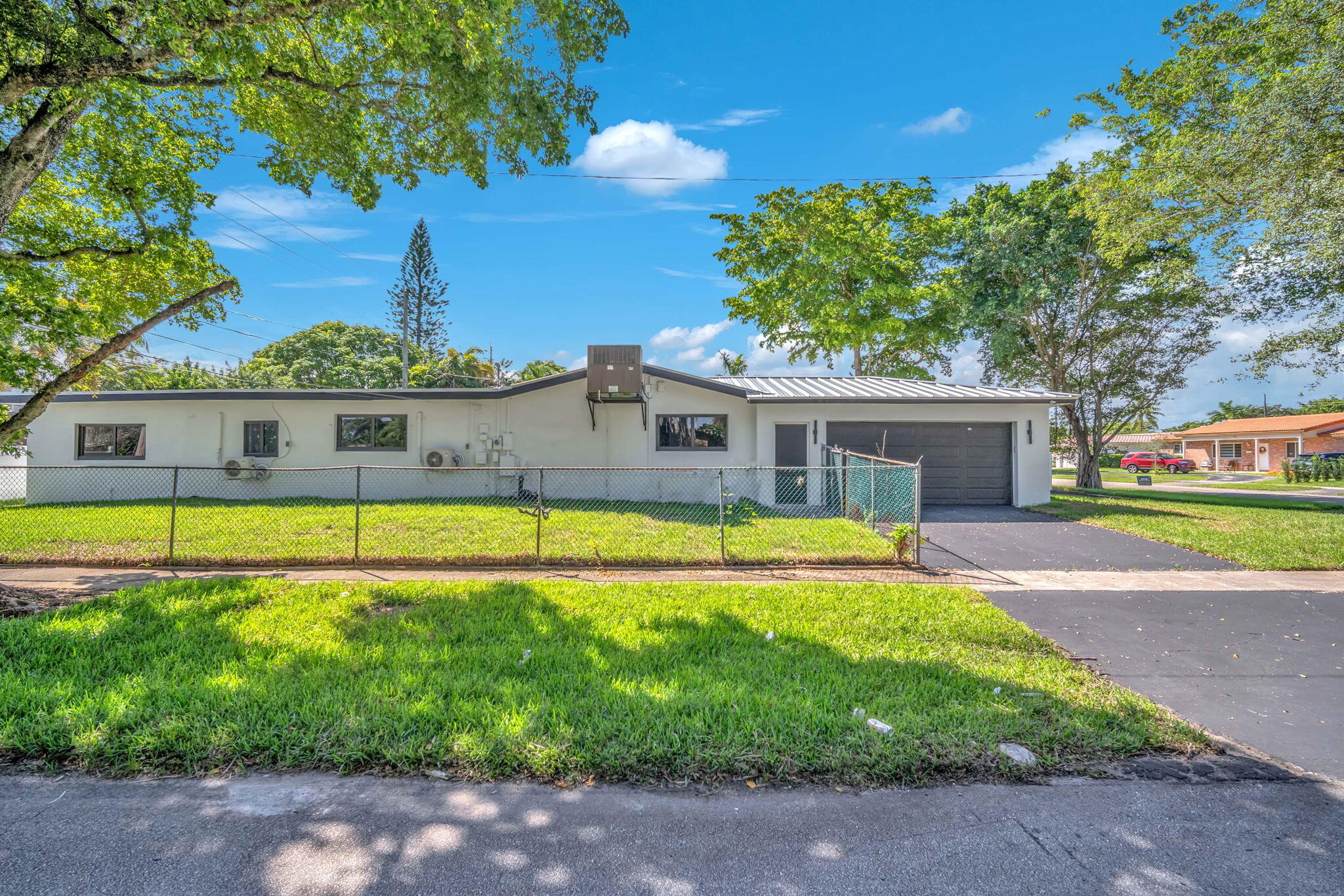 Listing  5000 ADAMS Street, Hollywood, FL 33021, Hollywood, FL 33021