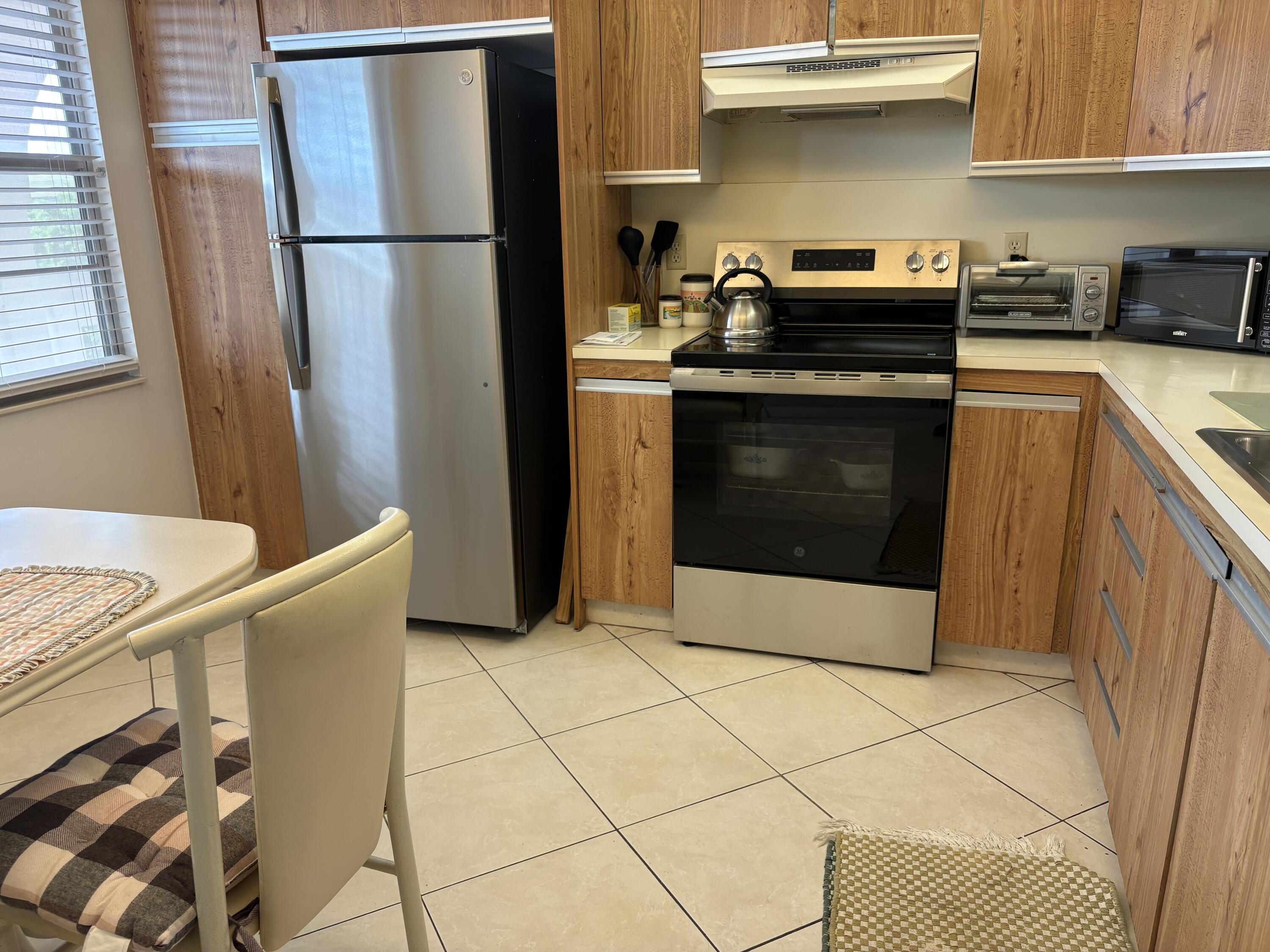 View details of listing 2003 Granada Drive B4, Coconut Creek, FL 33066 Coconut Creek with MLS#