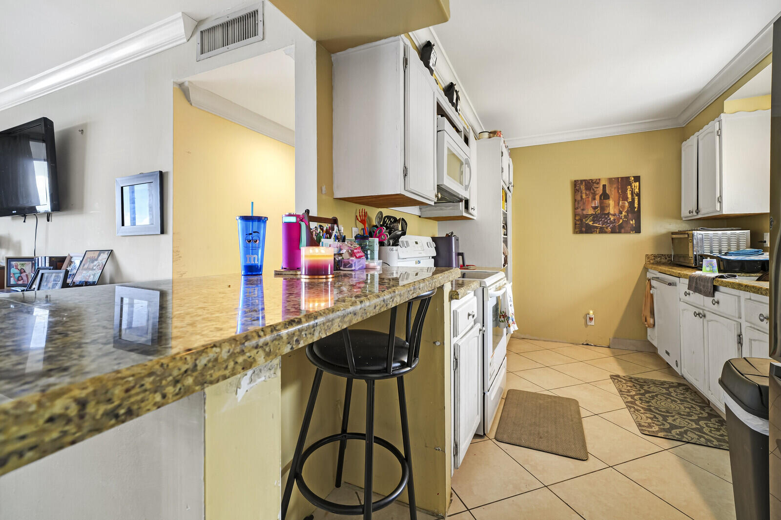 Listing  710 NE 7th Street 207, Boynton Beach, FL 33435, Boynton Beach, FL 33435