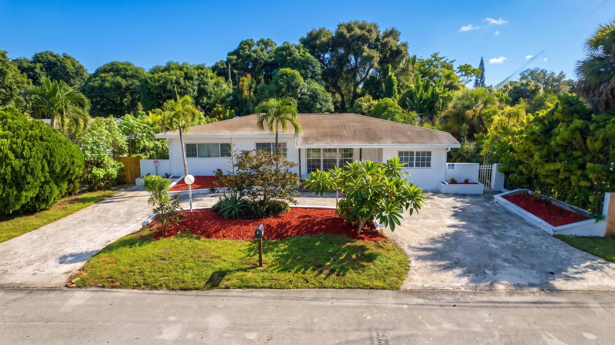 Listing  110 NE 152nd Street, Miami, FL 33162, Miami, FL 33162