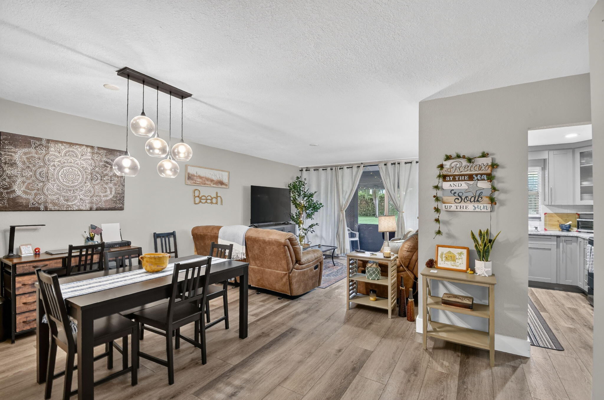 View details of listing 500 DAVIS Road 25, Palm Springs, FL 33461 Palm Springs with MLS#