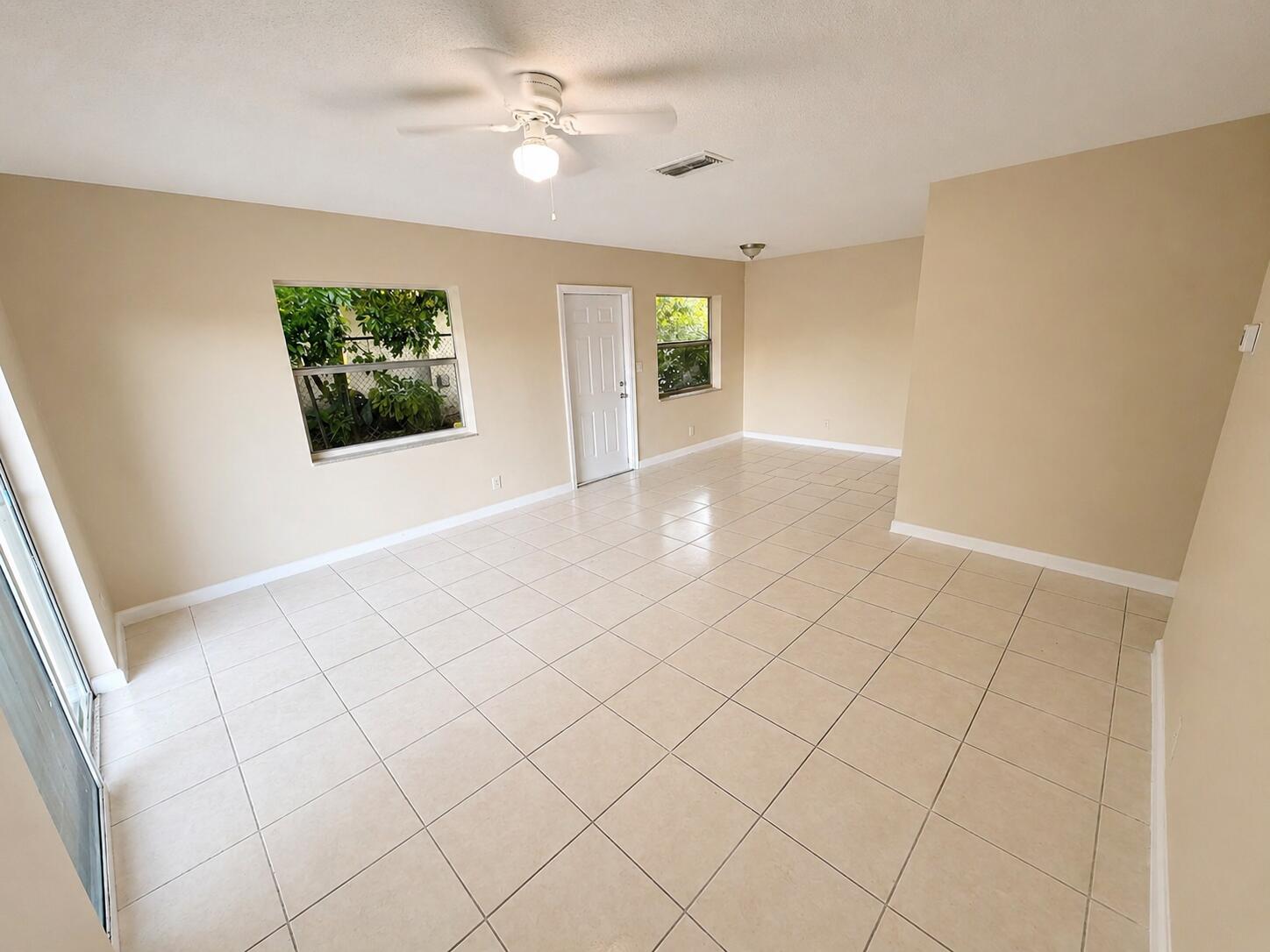 View details of listing 4151 NW 30th Terrace, Lauderdale Lakes, FL 33309 Lauderdale Lakes with MLS# 