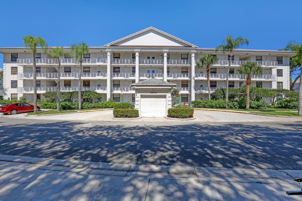 Listing  3650 Whitehall Drive 201, West Palm Beach, FL 33401, West Palm Beach, FL 33401
