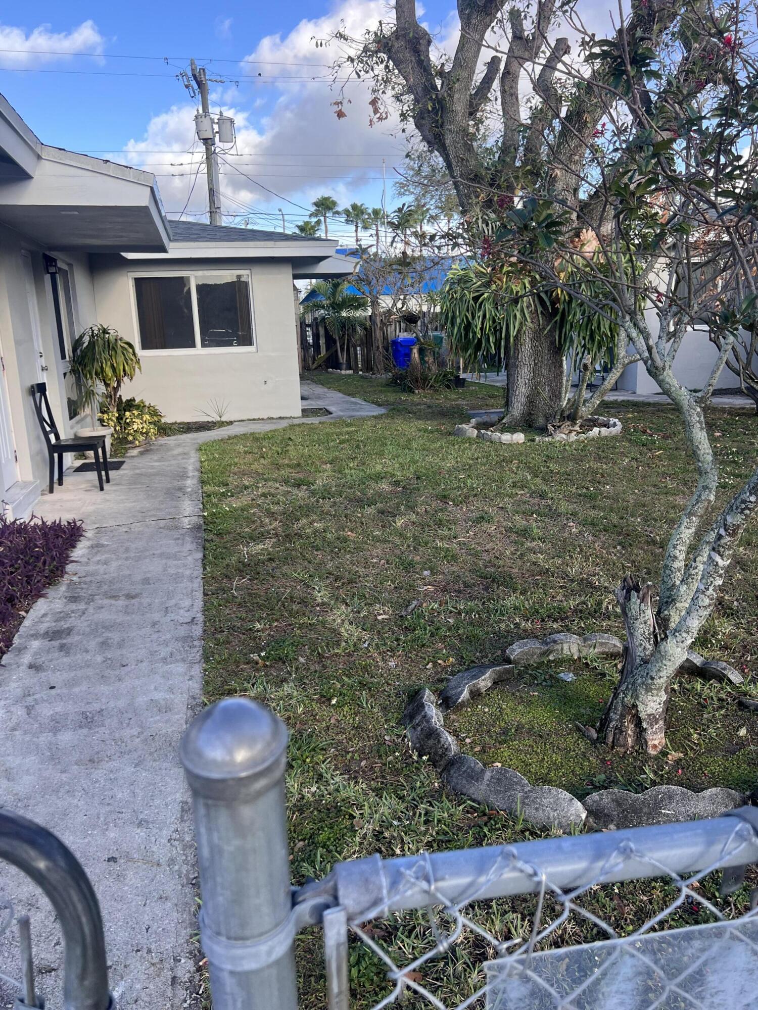 Listing  2040 SW 41st Avenue #3, Fort Lauderdale, FL 33317, Fort Lauderdale, FL 33317