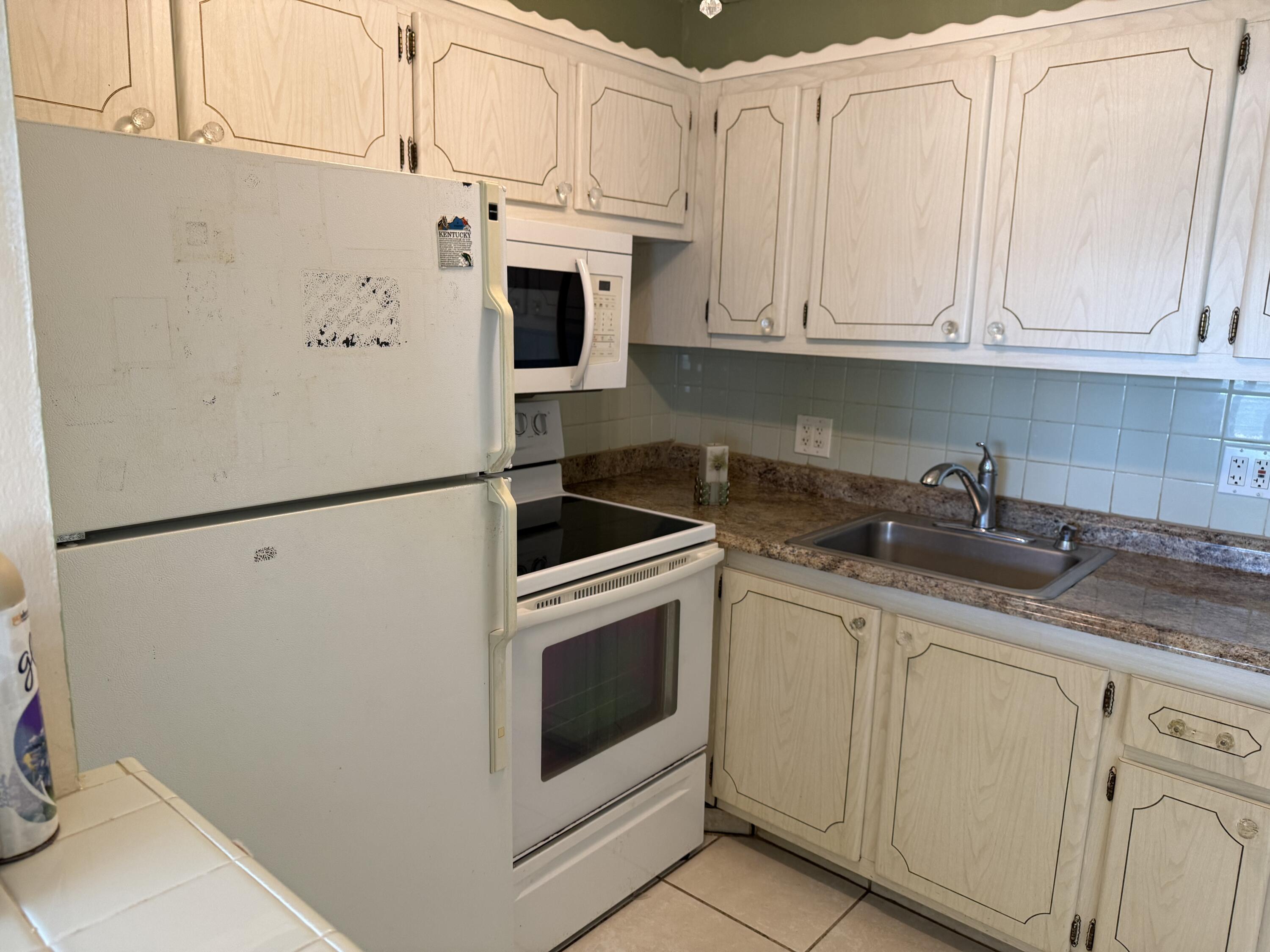 Listing  332 DOVER B, West Palm Beach, FL 33417, West Palm Beach, FL 33417
