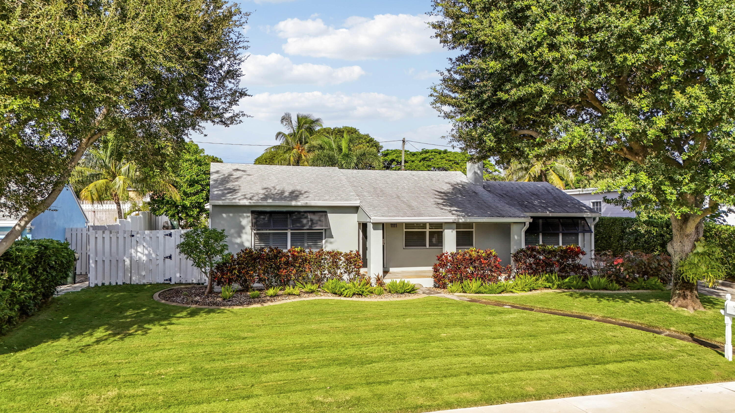 Listing  1111 N B Street, Lake Worth Beach, FL 33460, Lake Worth Beach, FL 33460