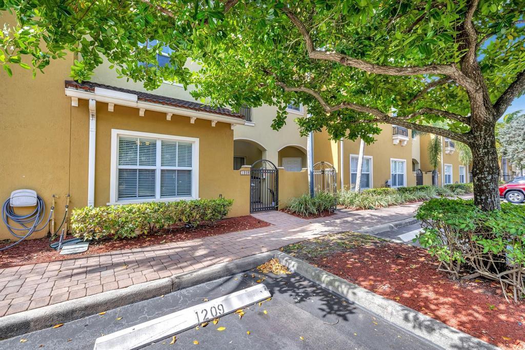 Listing  2851 W PROSPECT Road 1209, Tamarac, FL 33309, Tamarac, FL 33309