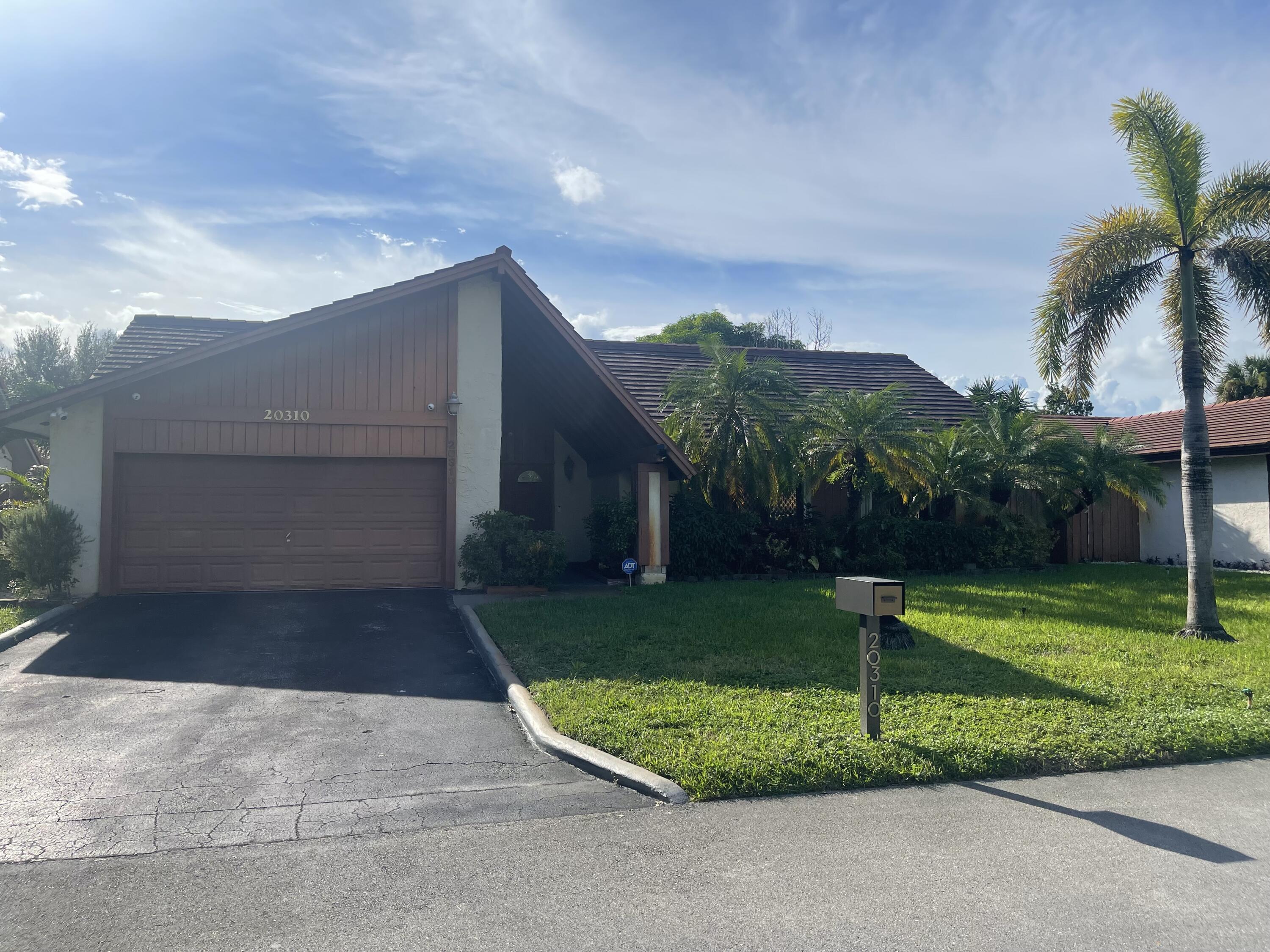 Listing  20310 NE 10TH Place, Miami, FL 33179, Miami, FL 33179