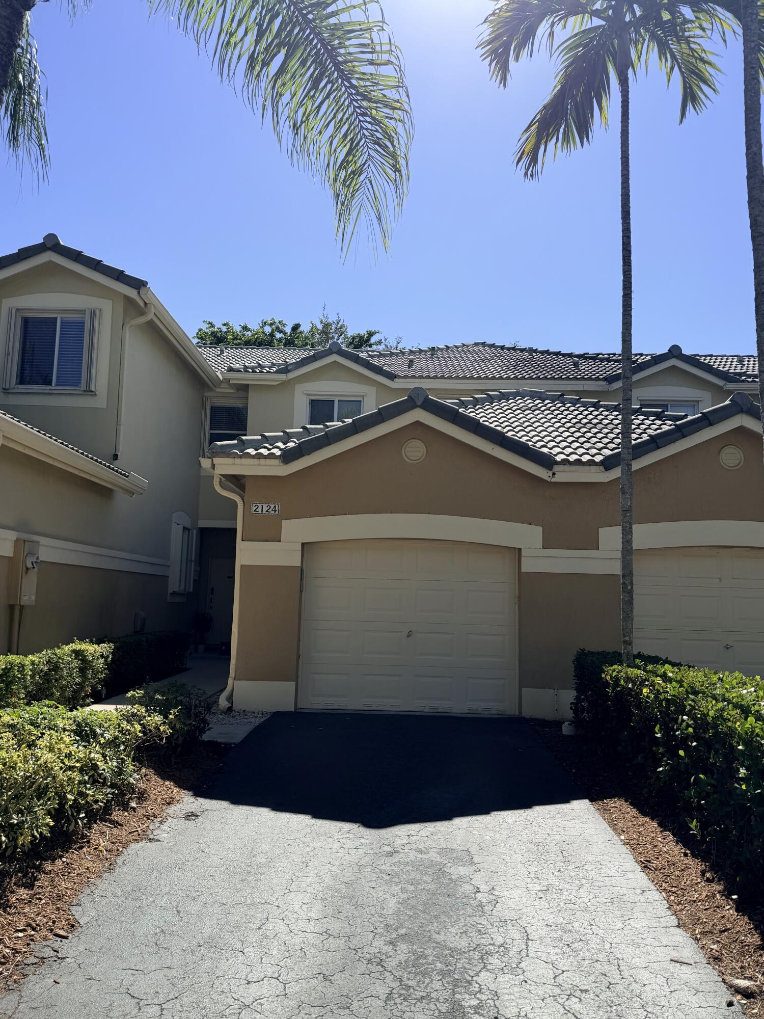 View details of listing 2124 HACIENDA Terrace, Weston, FL 33327 Weston with MLS#