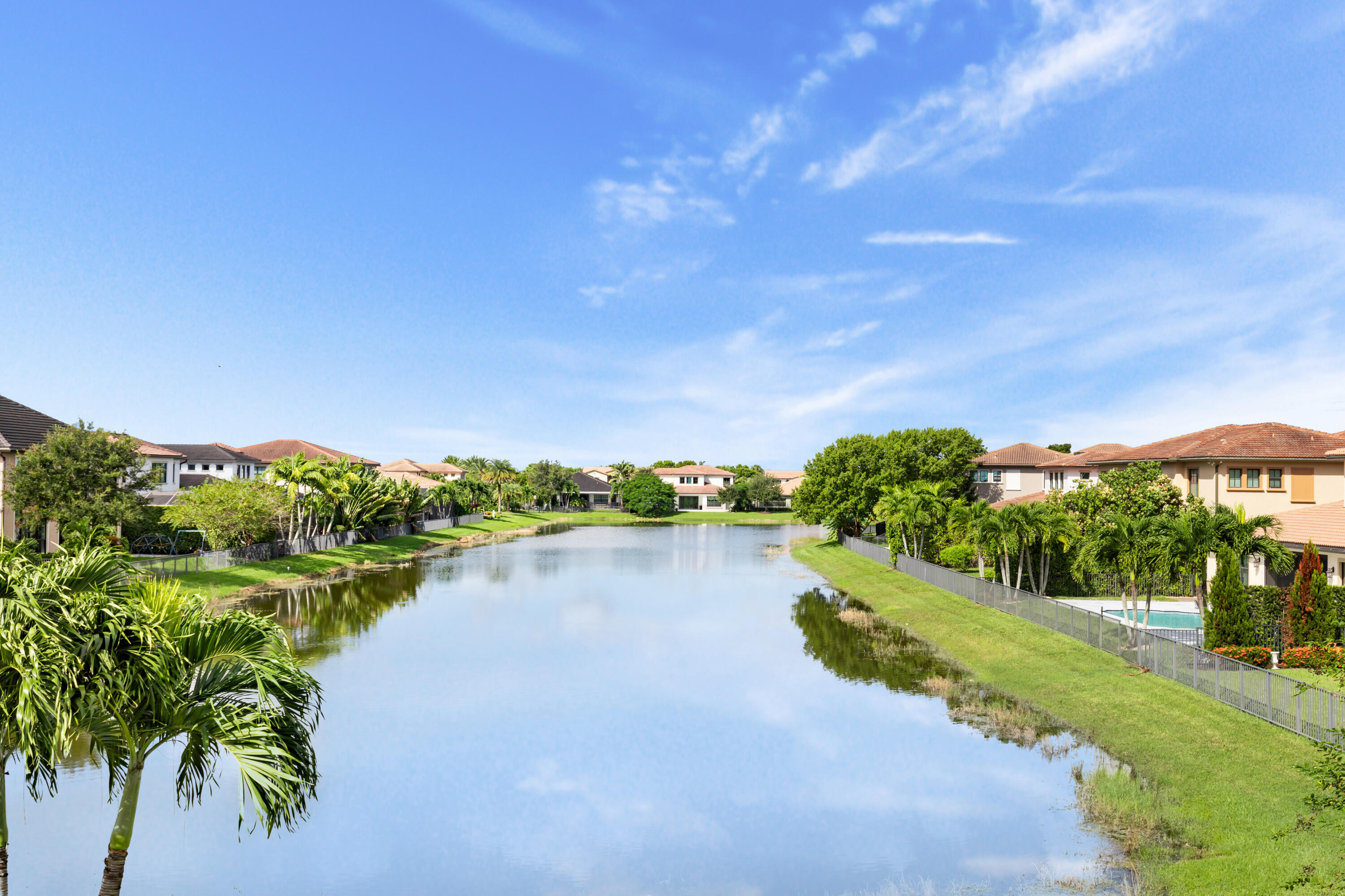 View details of listing 9203 Meridian Drive E, Parkland, FL 33076 Parkland with MLS#