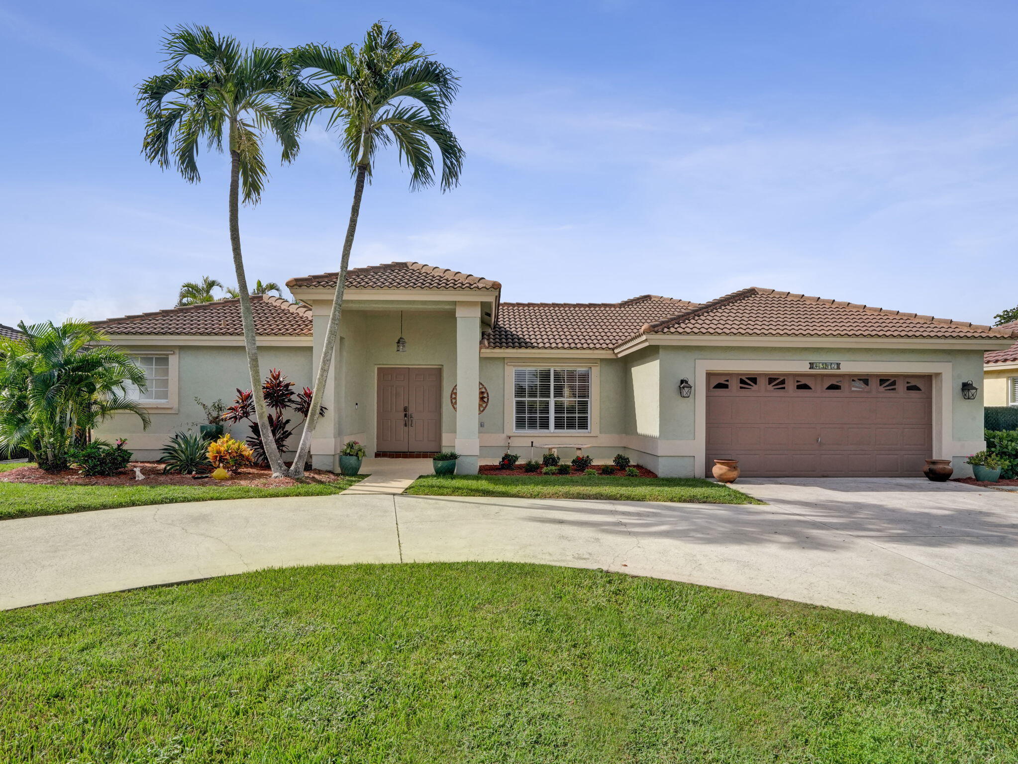 View details of listing 4312 NW 54th Street, Coconut Creek, FL 33073 Coconut Creek with MLS#