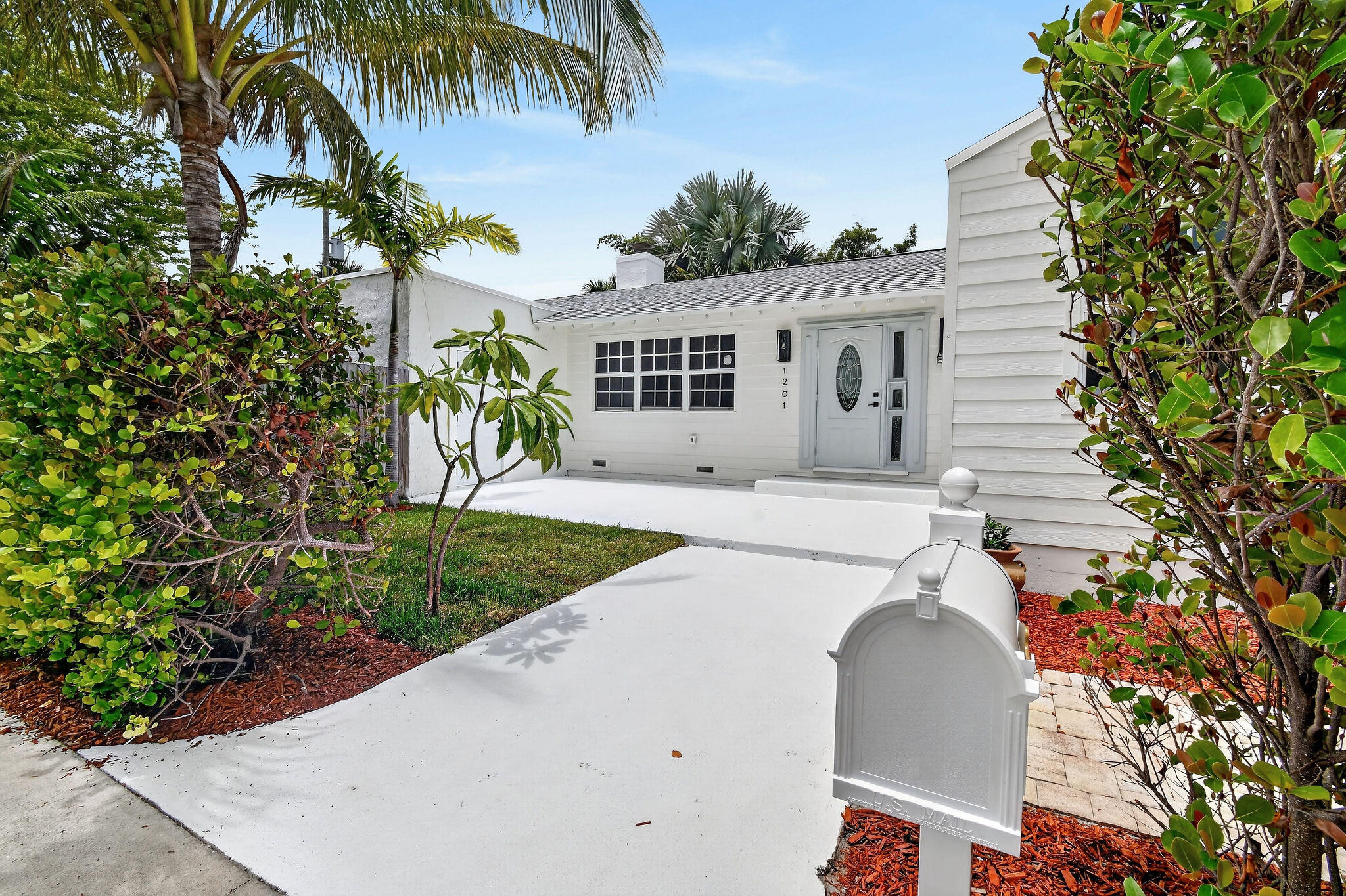 Listing  1201 N Ocean Breeze, Lake Worth Beach, FL 33460, Lake Worth Beach, FL 33460