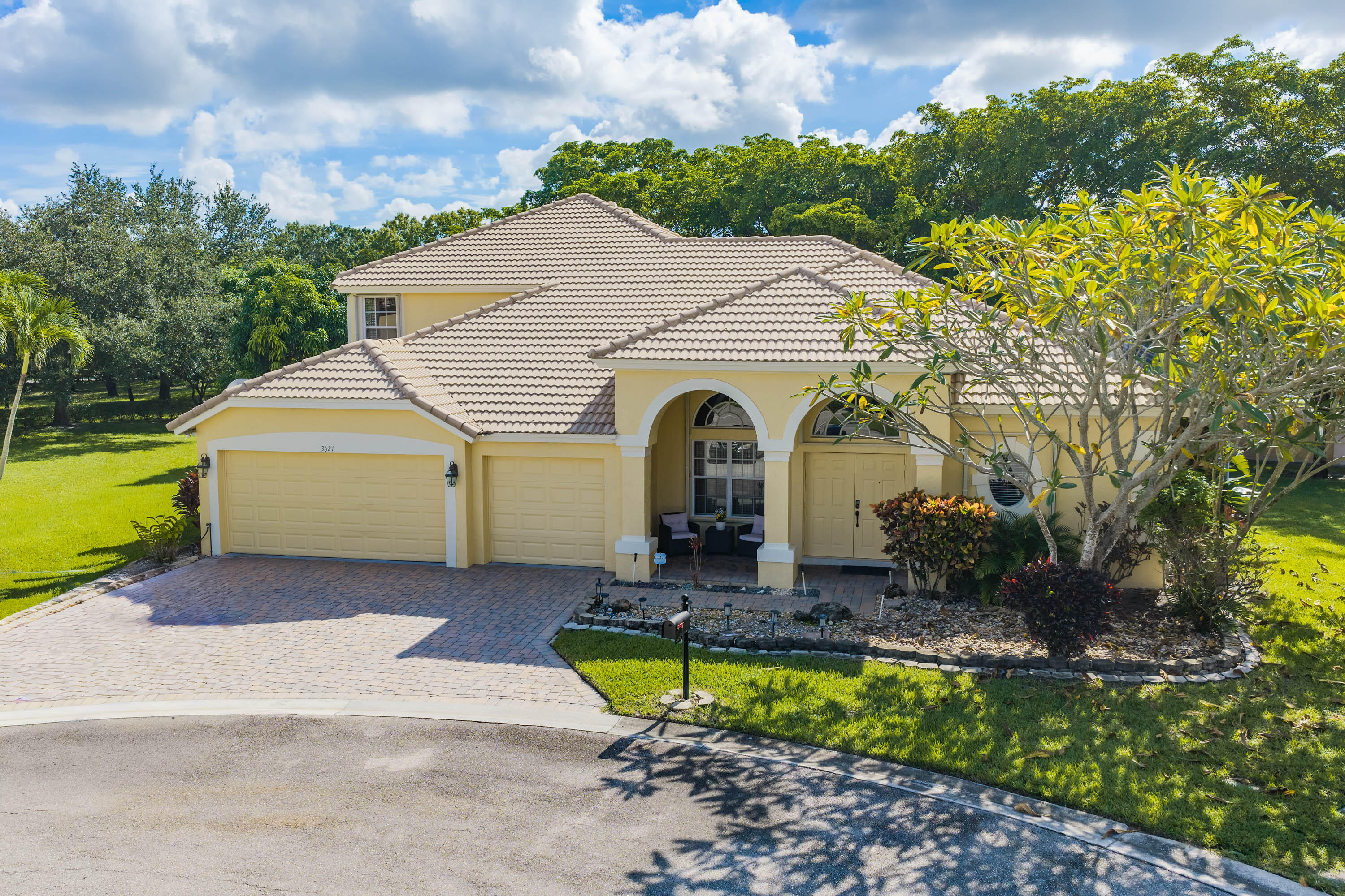 Listing  3621 BURCHS, West Palm Beach, FL 33411, West Palm Beach, FL 33411