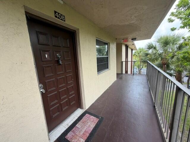 View details of listing 3341 NW 47TH Terrace 408, Lauderdale Lakes, FL 33319 Lauderdale Lakes with MLS# 