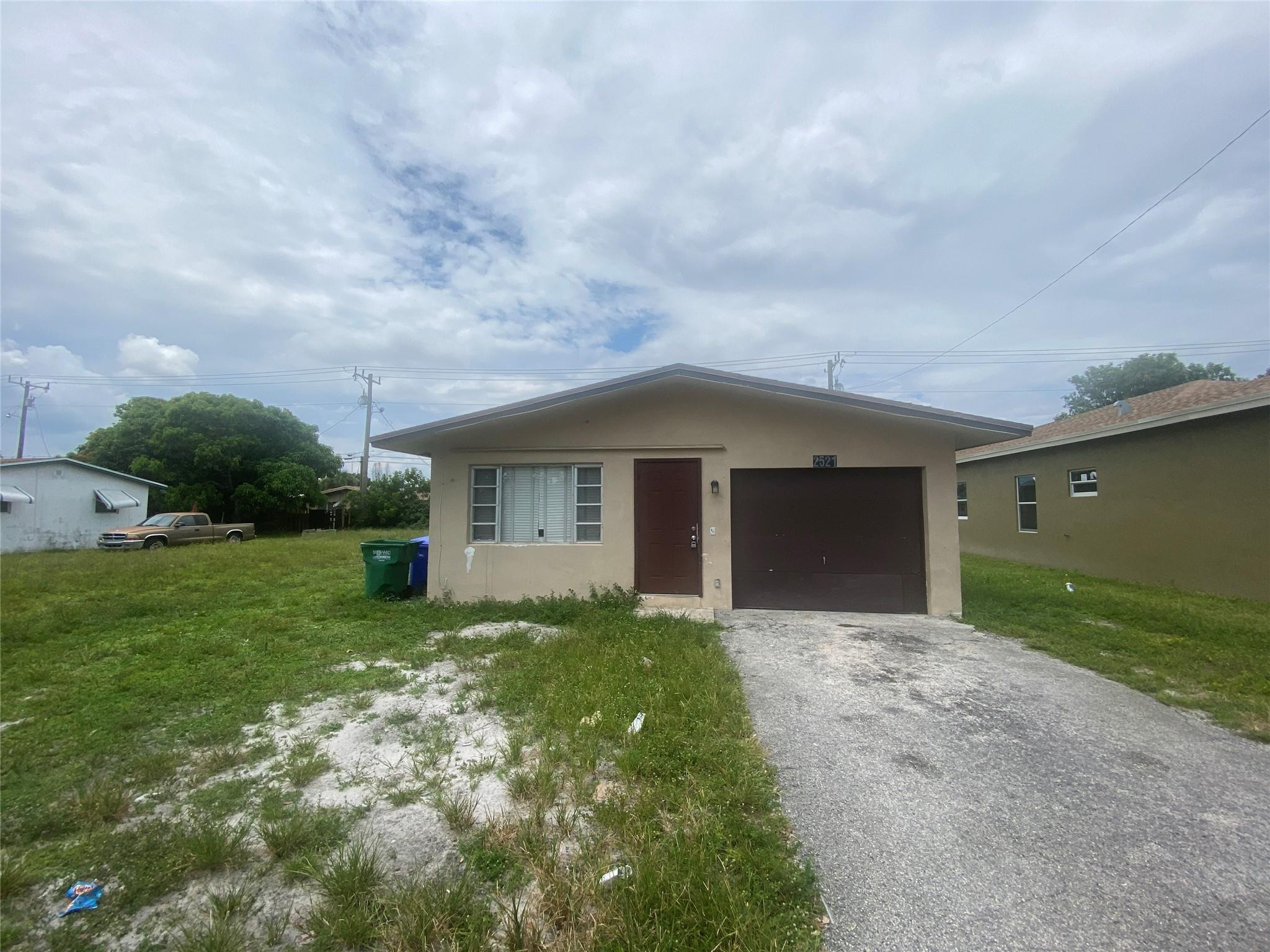 Listing  2521 NW 15TH Court, Fort Lauderdale, FL 33311, Fort Lauderdale, FL 33311