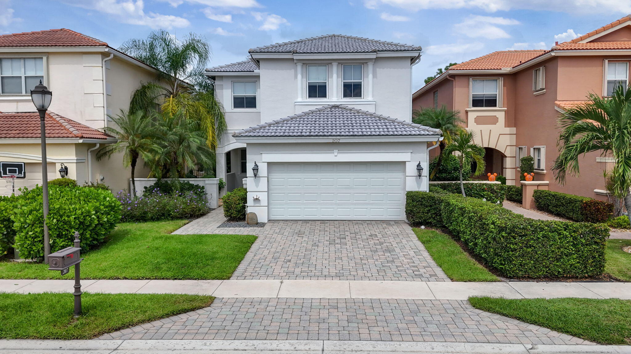 Listing  207 ISLE VERDE Way, Palm Beach Gardens, FL 33418, Palm Beach Gardens, FL 33418