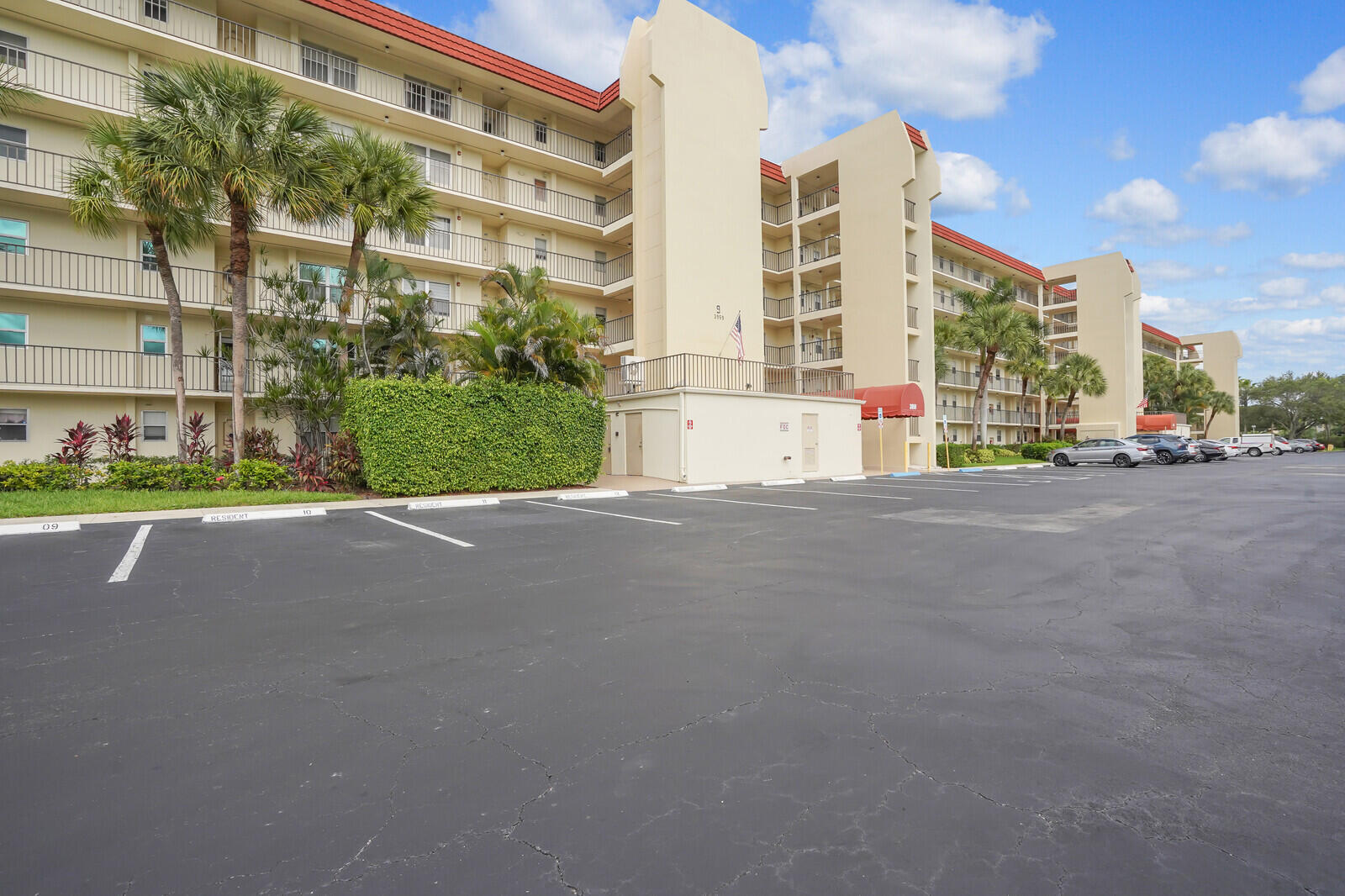 Listing  3959 VIA POINCIANA 503, Lake Worth, FL 33467, Lake Worth, FL 33467
