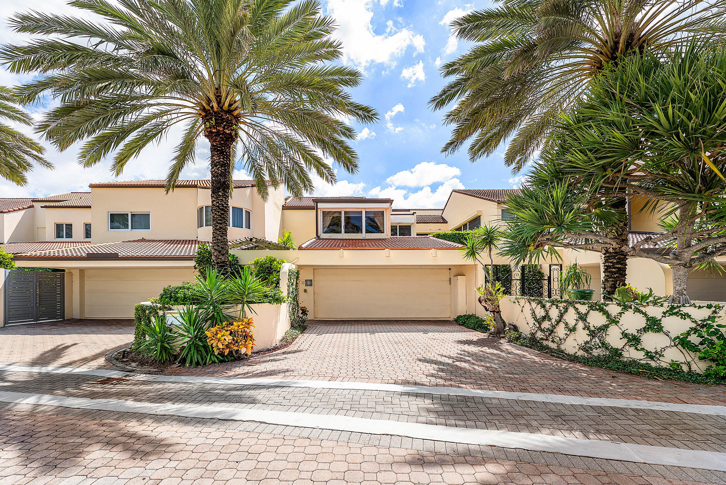 Listing  13 Sloans Curve Drive, Palm Beach, FL 33480, Palm Beach, FL 33480