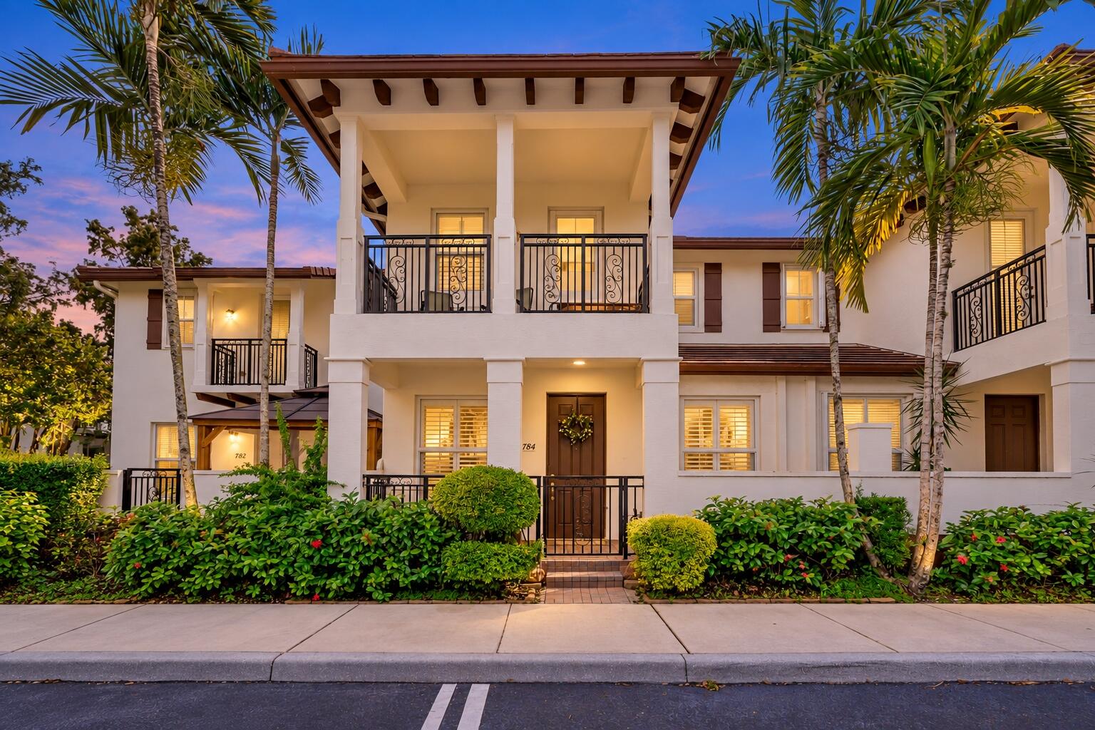 View details of listing 4784 Acadian Trail, Coconut Creek, FL 33073 Coconut Creek with MLS#