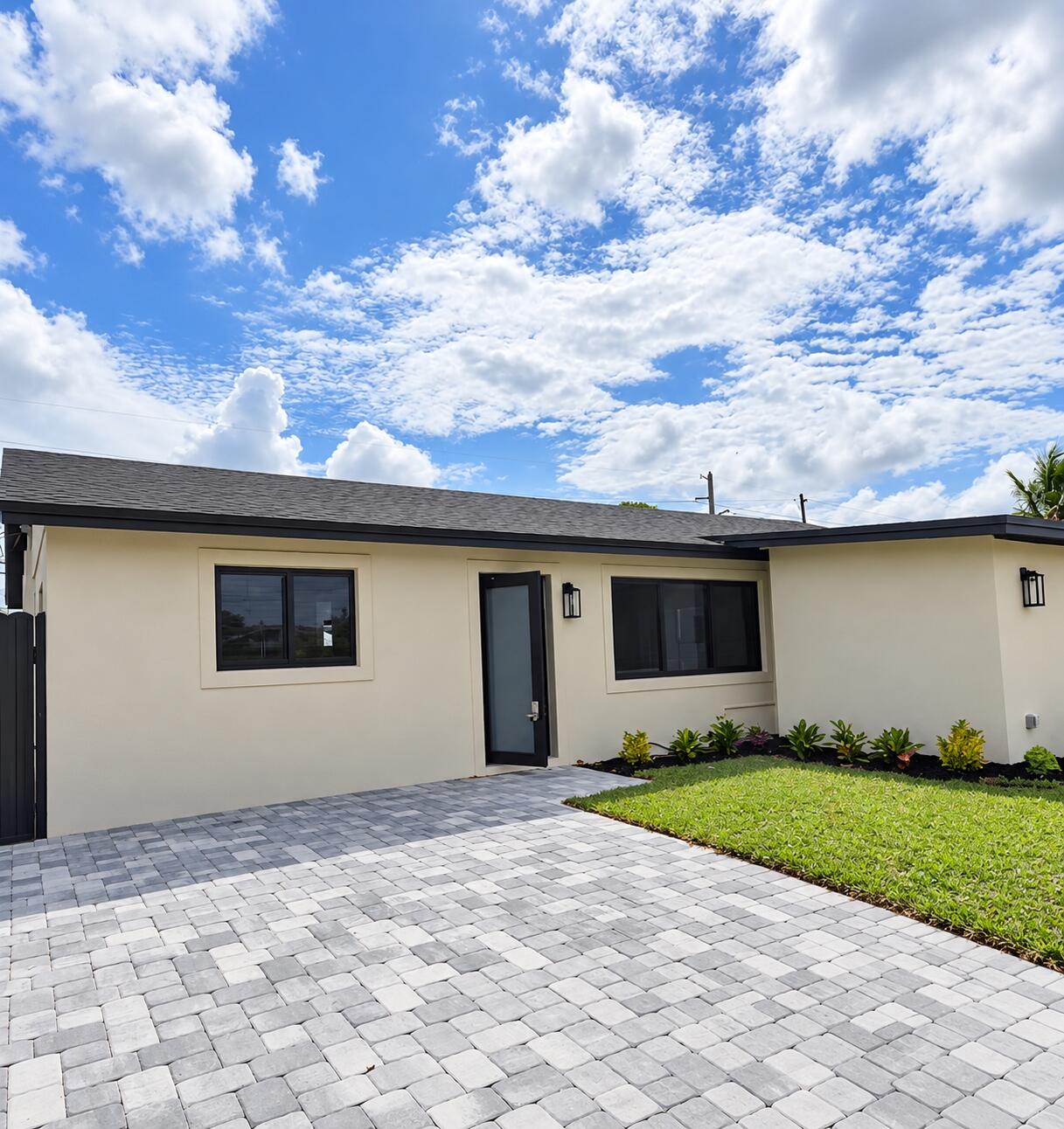 Listing  4922 ROYAL S, West Palm Beach, FL 33415, West Palm Beach, FL 33415