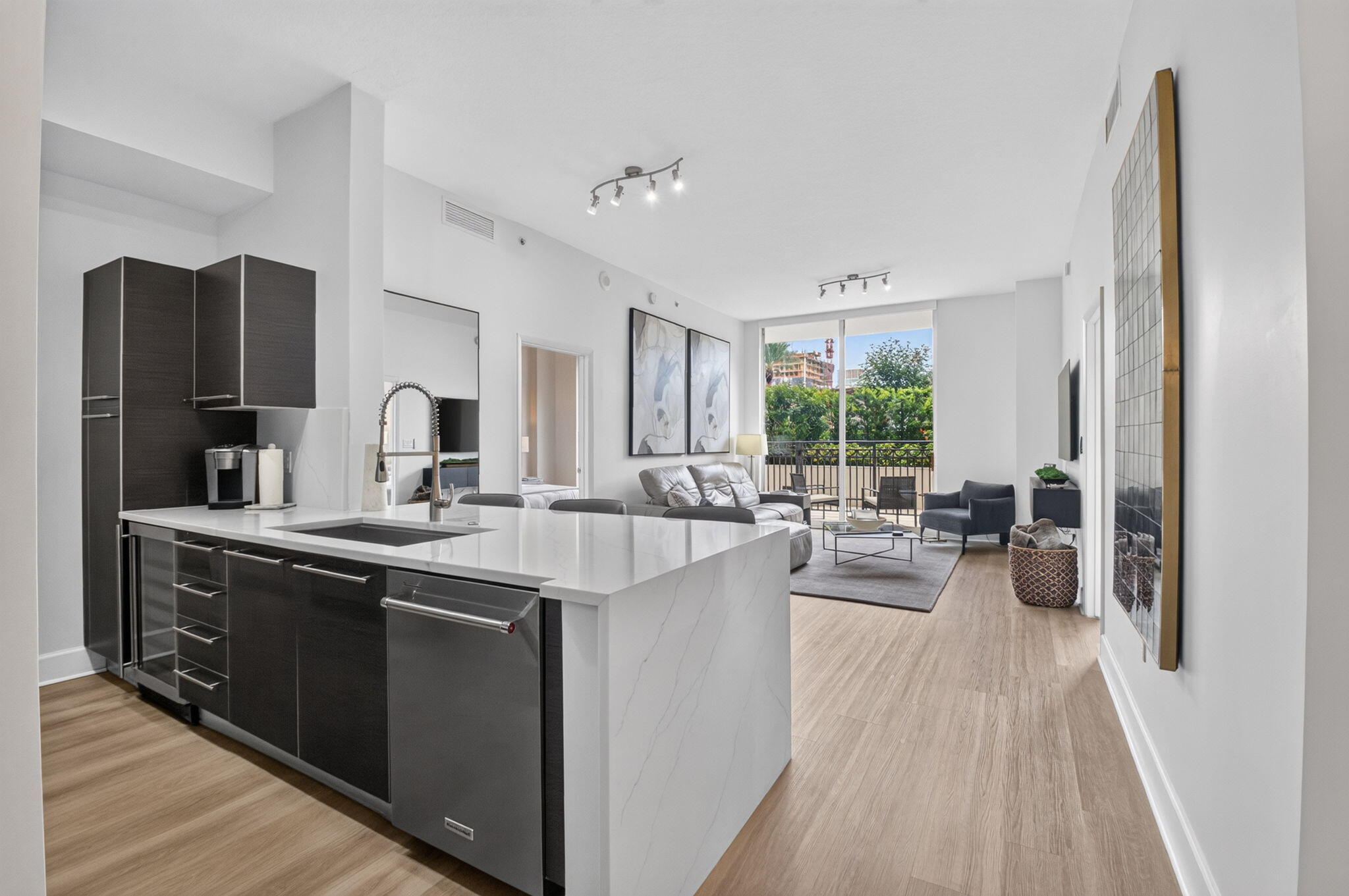 Listing  550 Okeechobee Boulevard 919, West Palm Beach, FL 33401, West Palm Beach, FL 33401