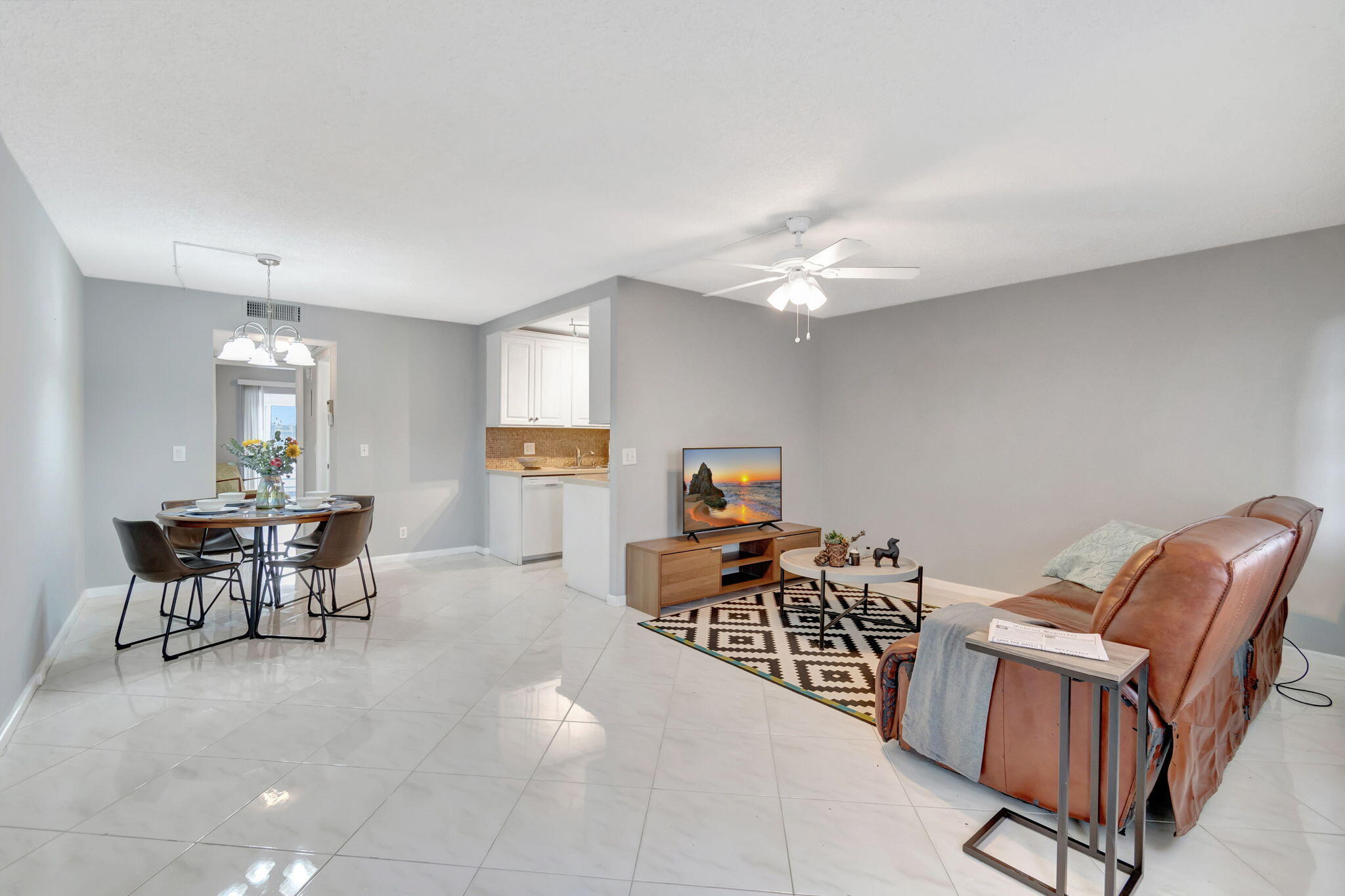Listing  3031 Cornwall B, Boca Raton, FL 33434, Boca Raton, FL 33434