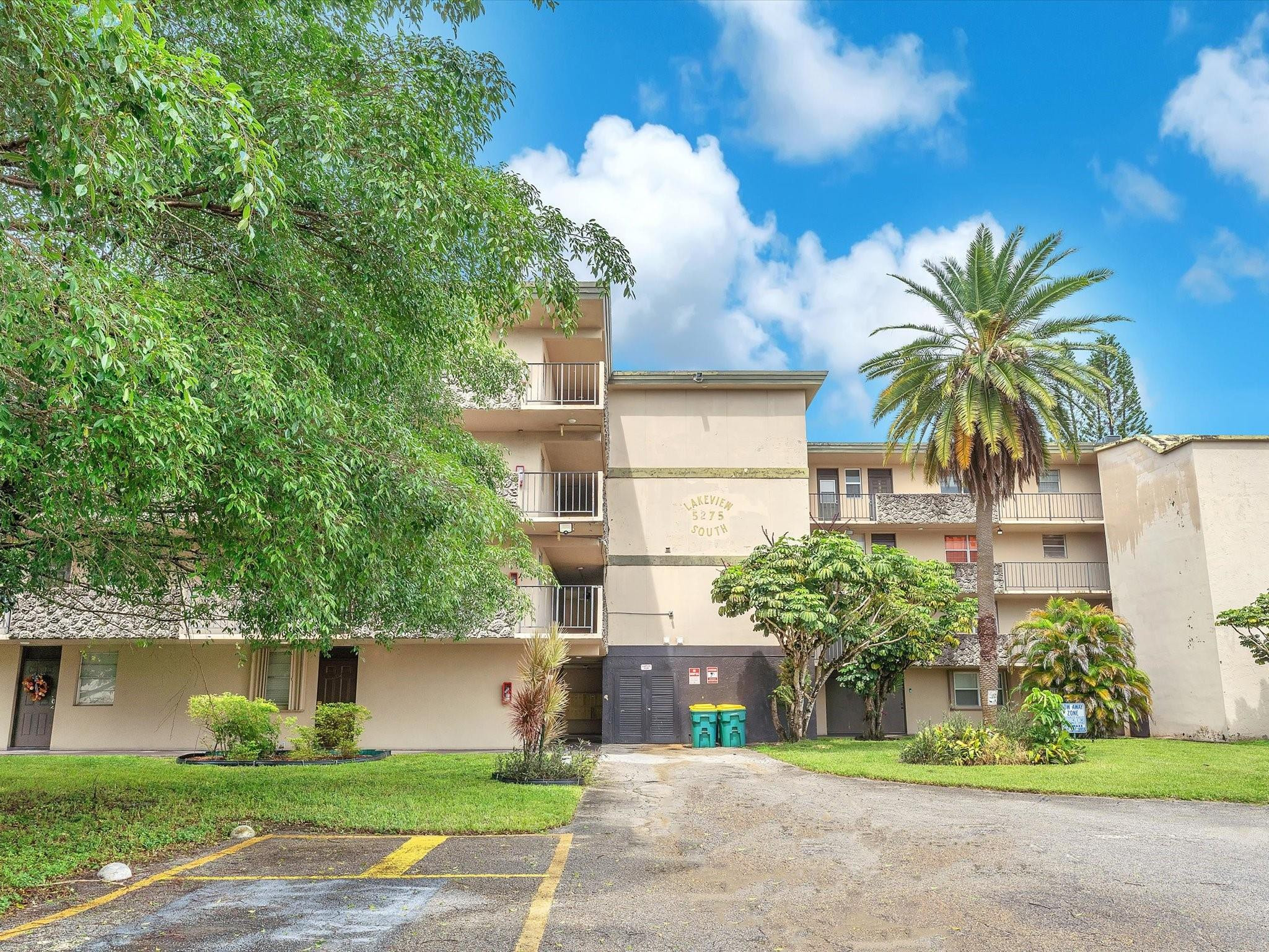 Listing  5275 NW 10TH Court 401, Plantation, FL 33313, Plantation, FL 33313