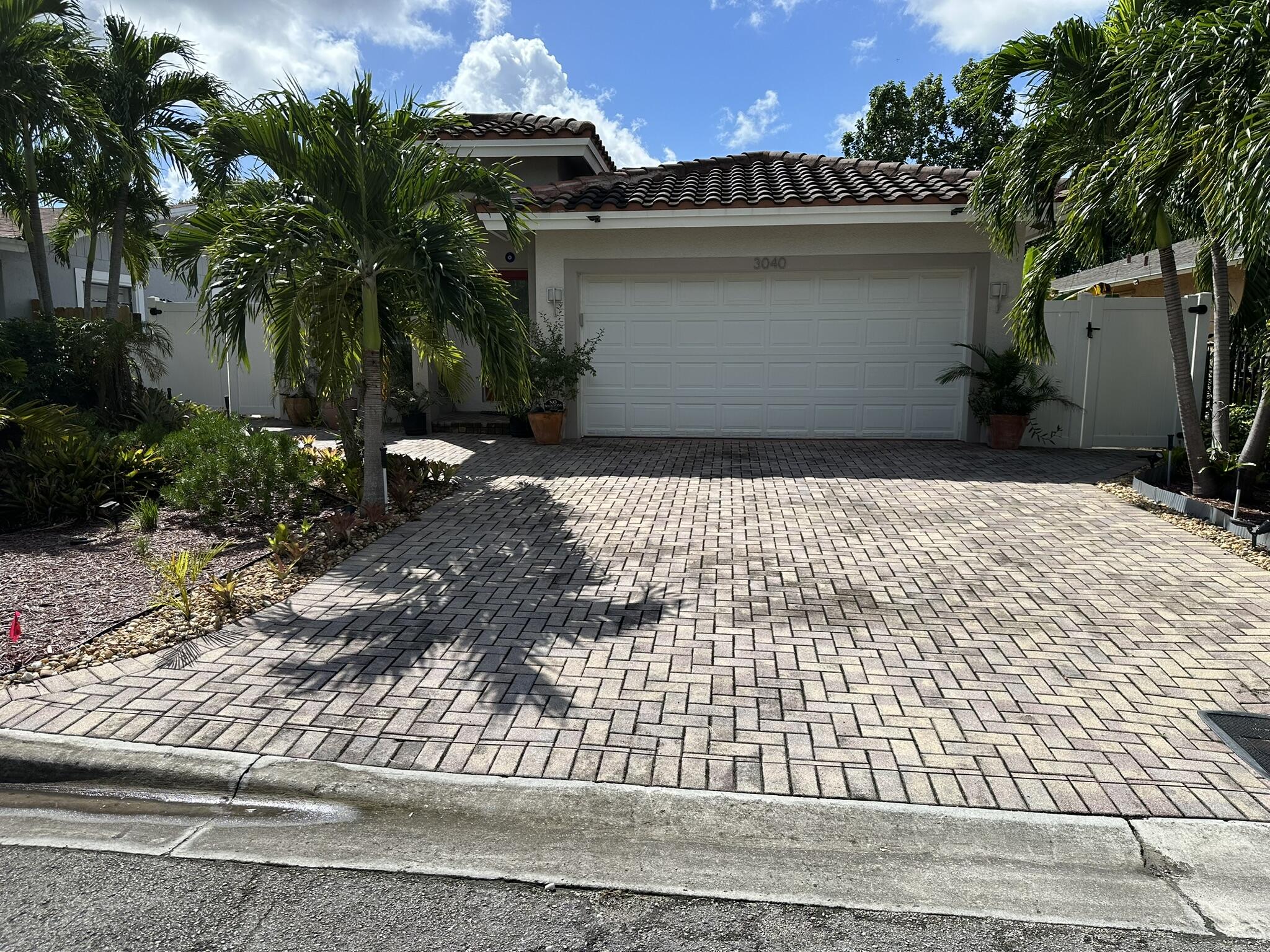 Listing  3040 NW 7TH Street, Fort Lauderdale, FL 33311, Fort Lauderdale, FL 33311